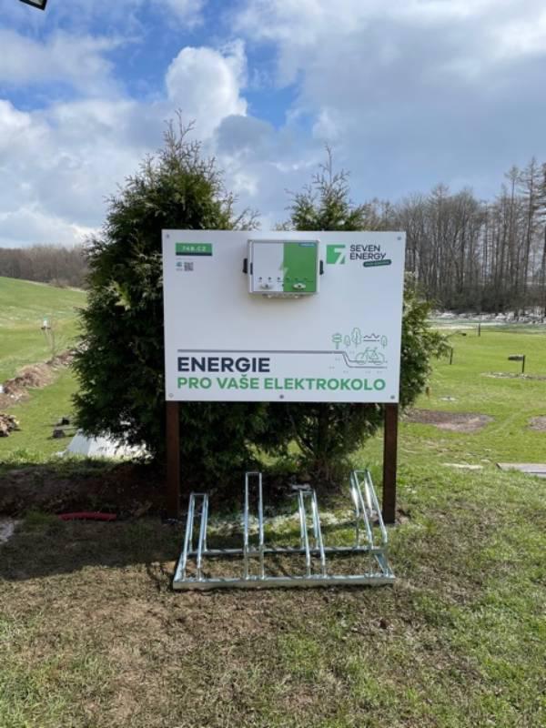 Nabíjecí stanice FotbalPark Litomyšl foto 2