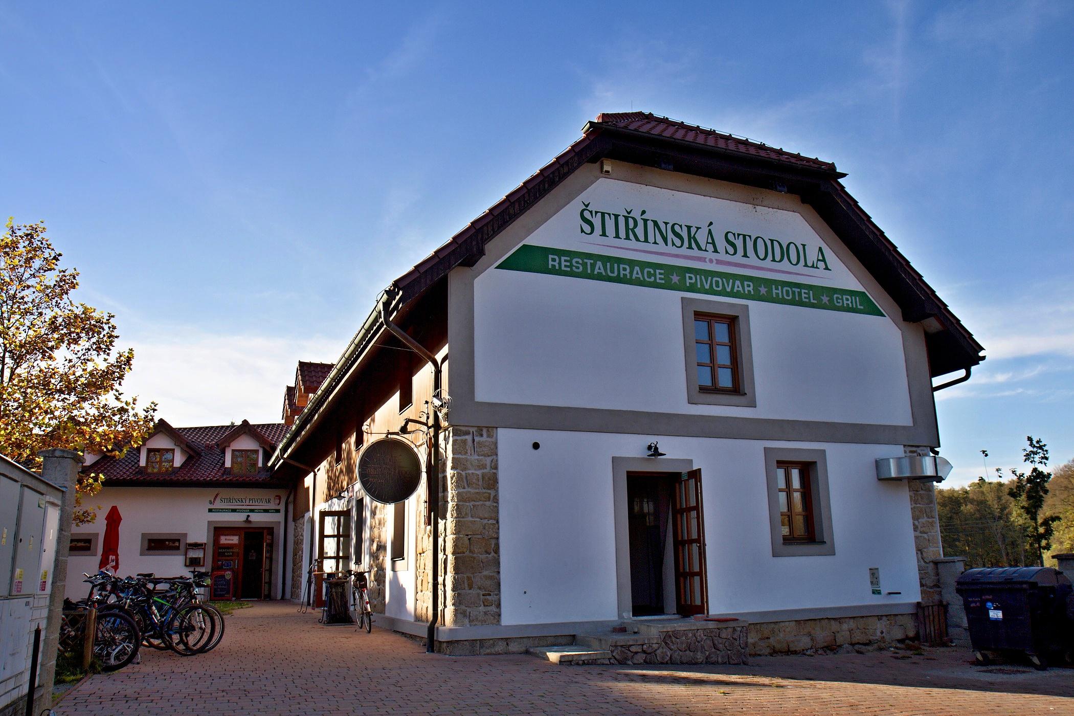 Restaurace Štiřínská stodola