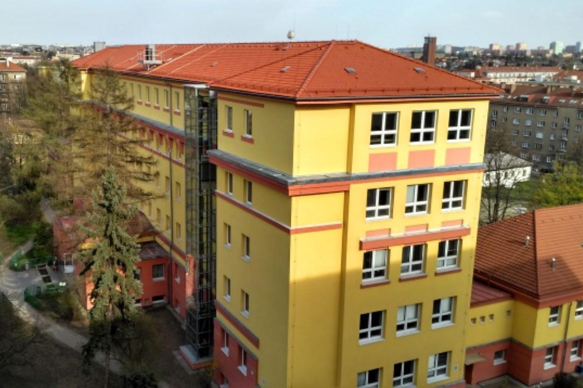 Základní škola, Praha 10, Jakutská 1210/2