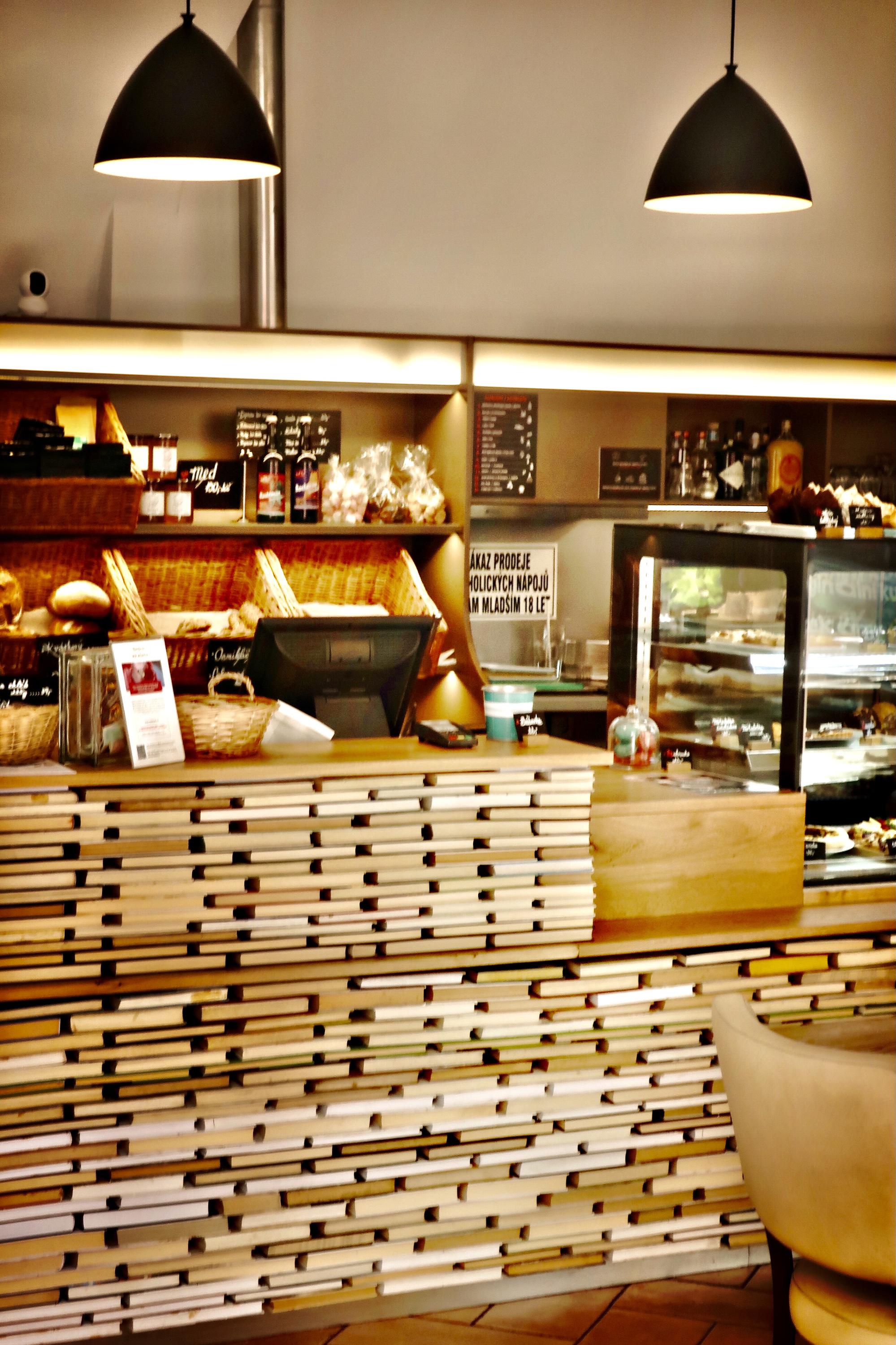 Kavárna Mezi řádky foto 6