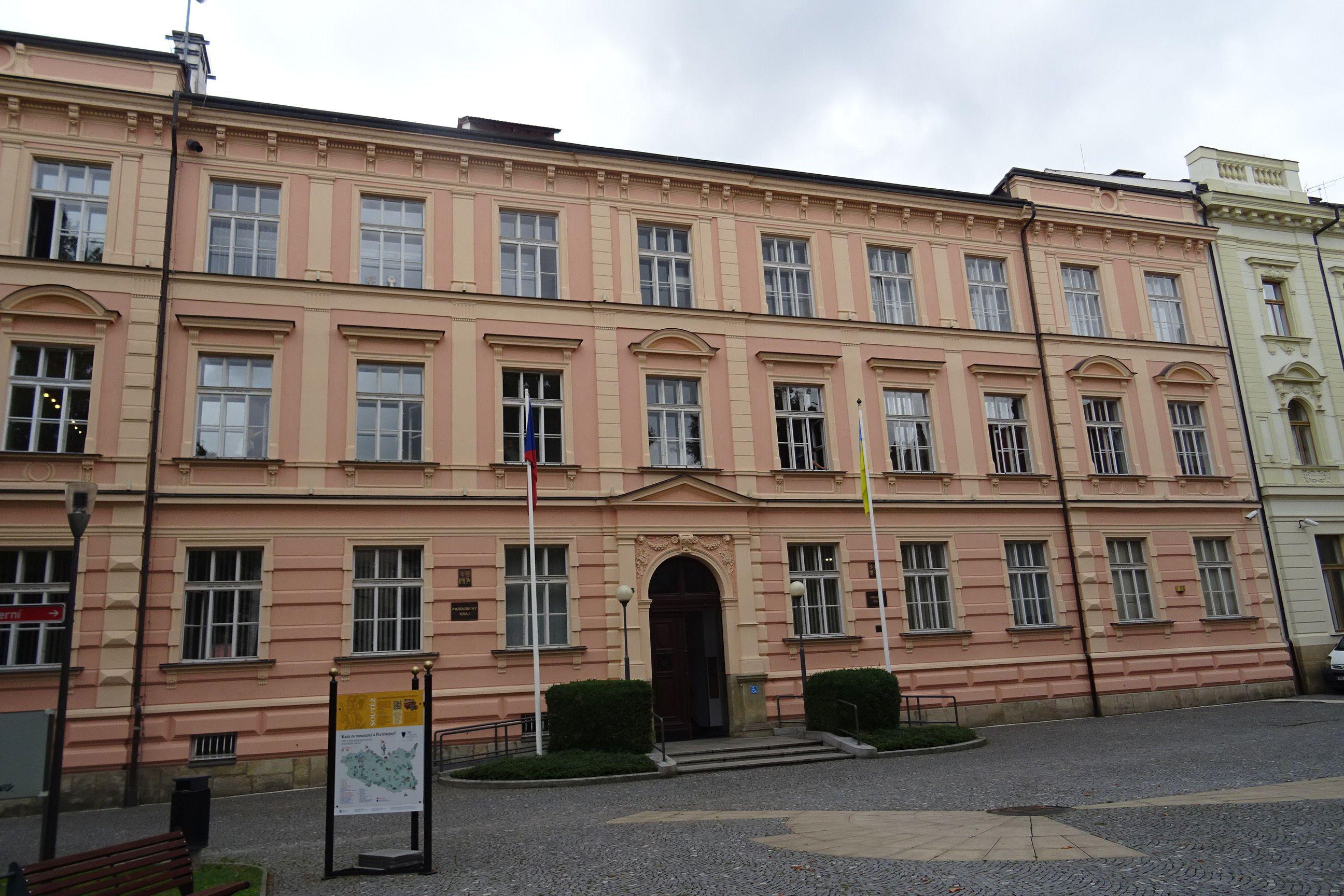 Krajský úřad Pardubického kraje foto 3