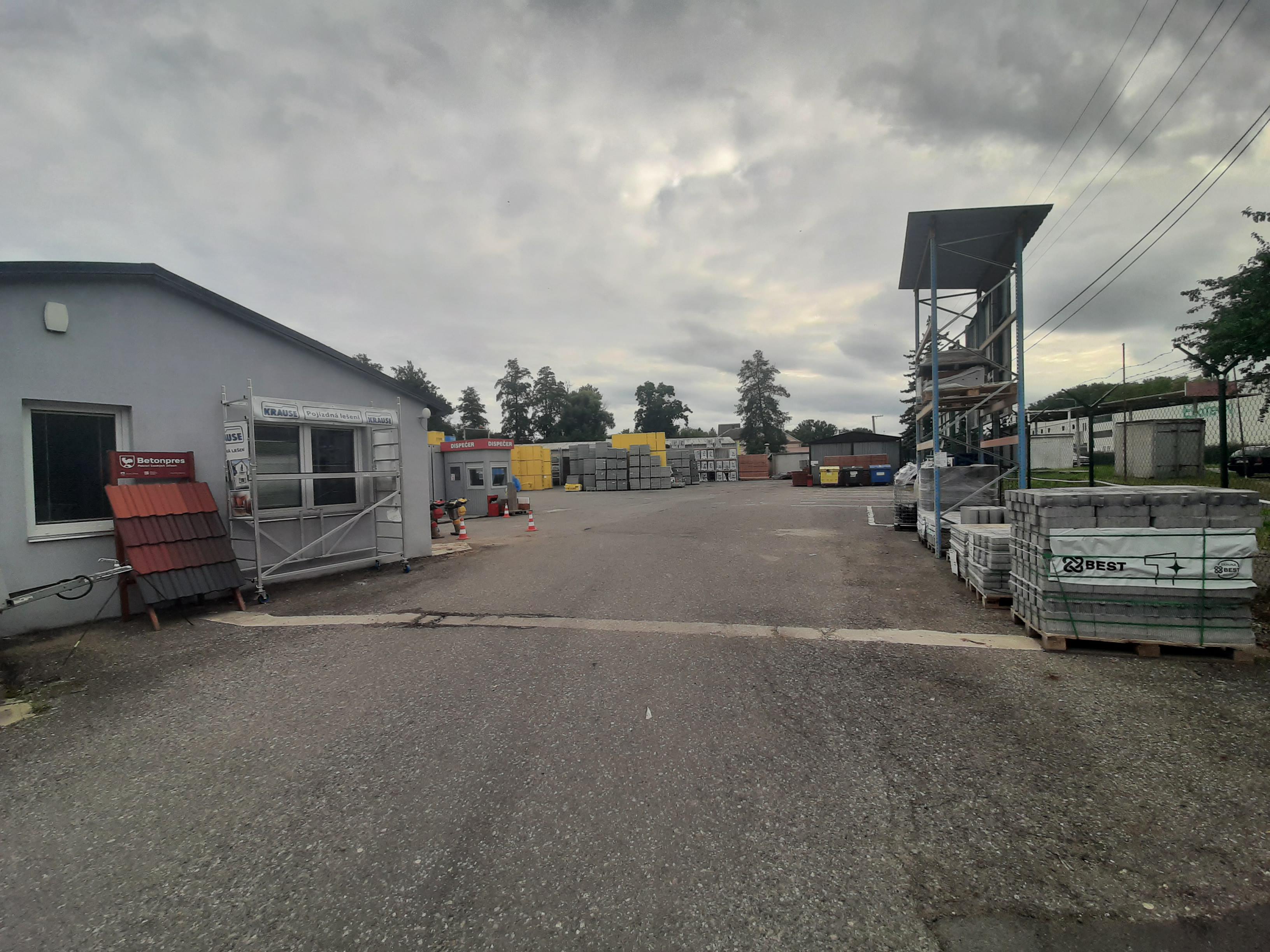 Stavebniny DEK foto 2