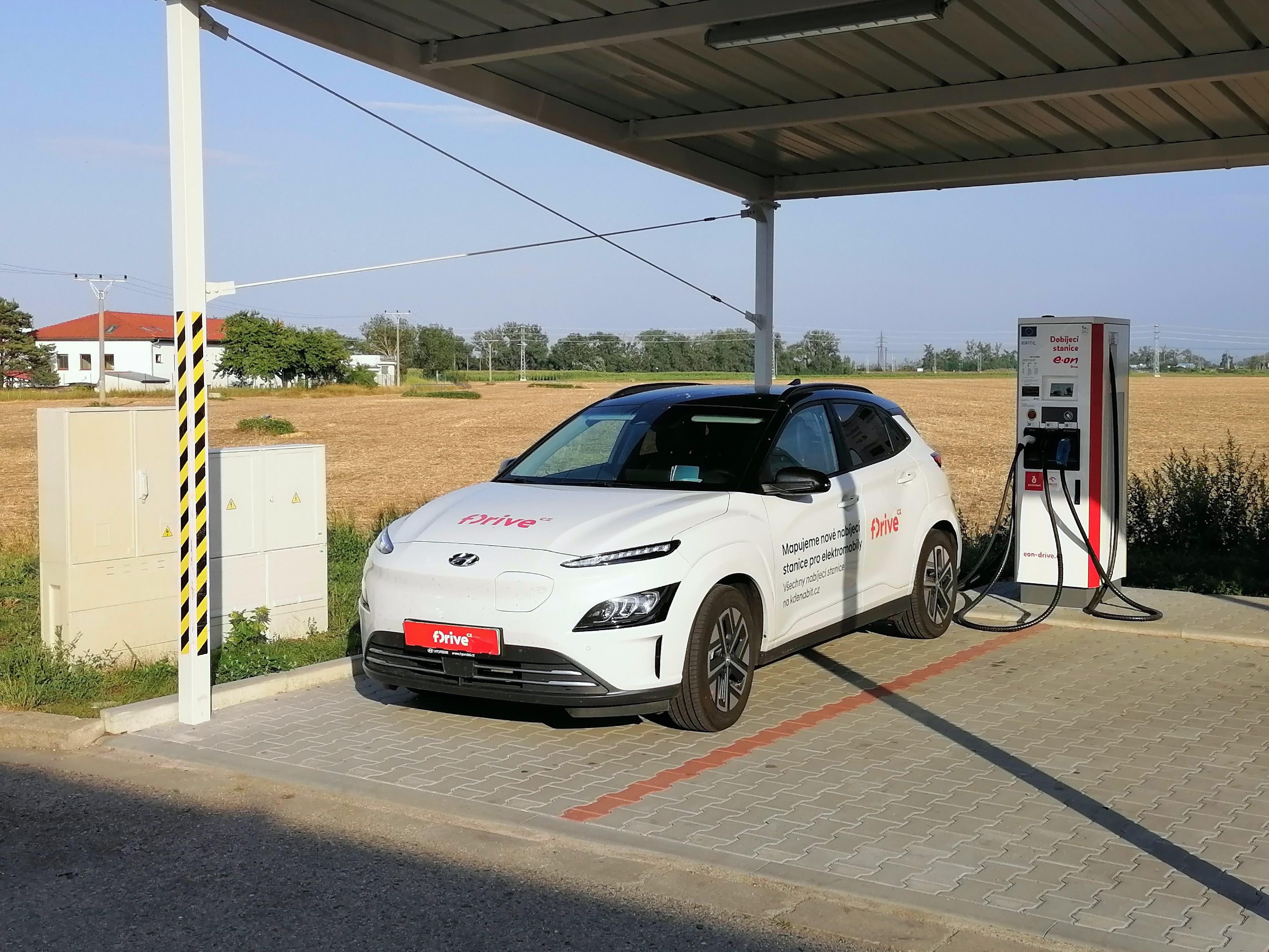Dobíjecí stanice E.ON Drive