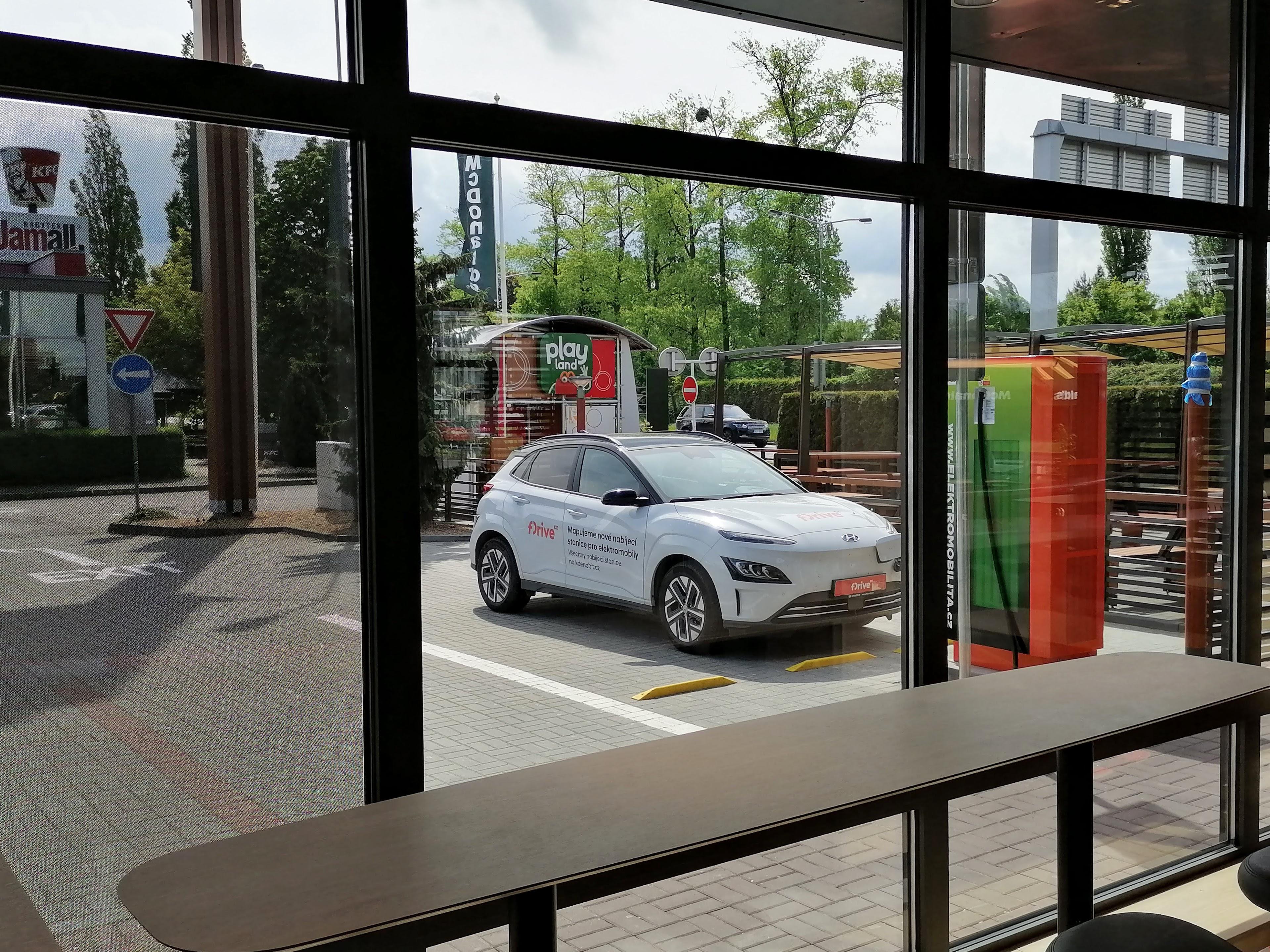 Nabíjecí stanice ČEZ foto 2