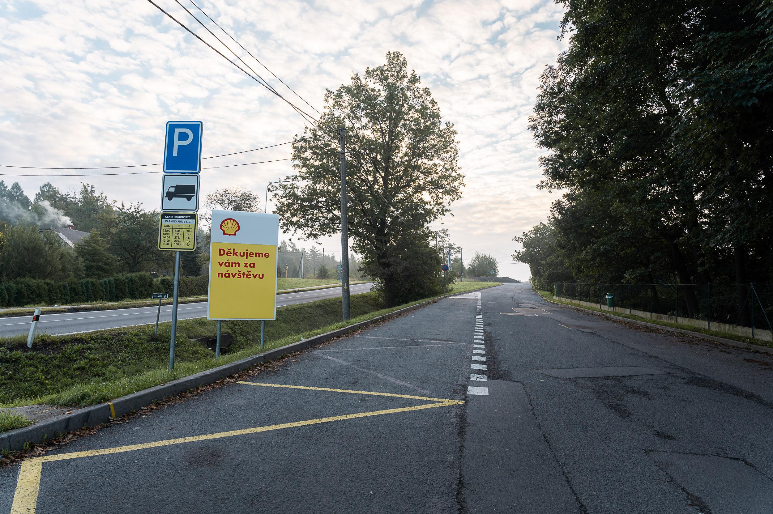 ČS Shell (JUR Trans, s.r.o.) - parkoviště TIR