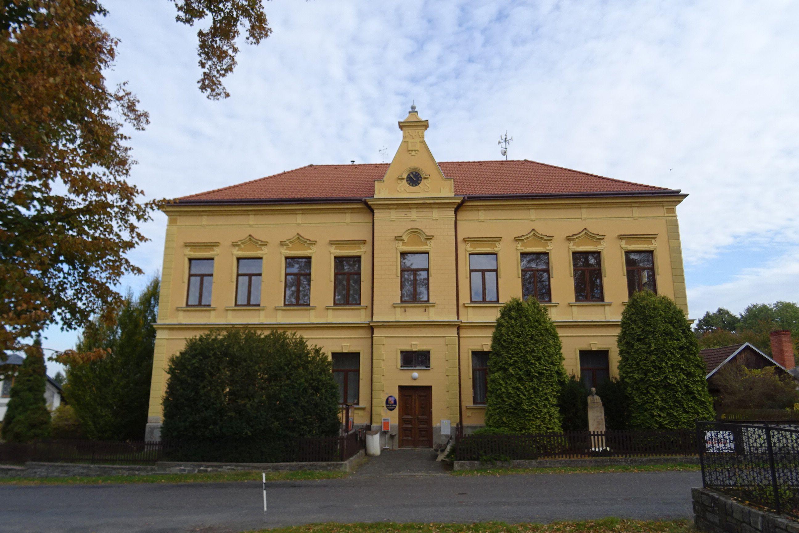Sudějov - obecní úřad foto 5