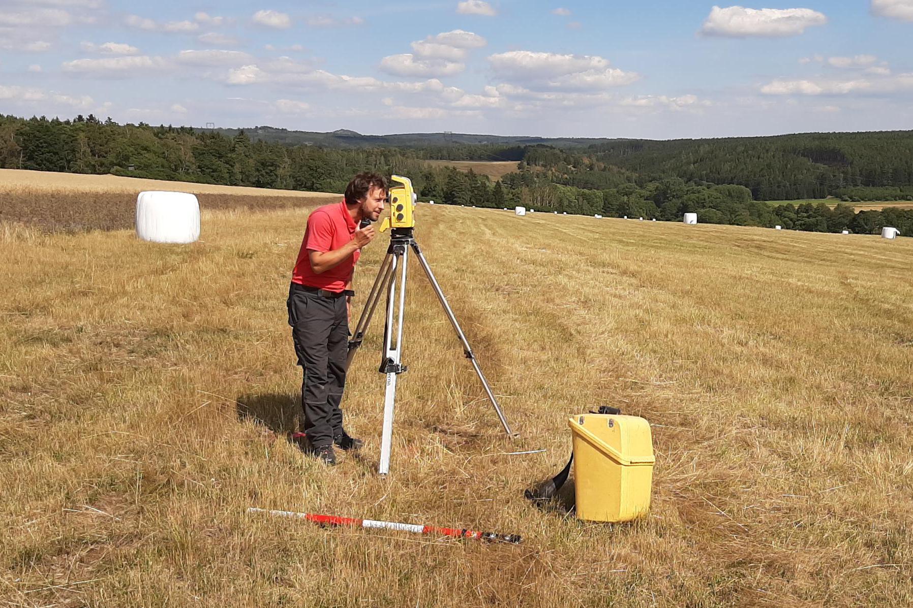 Hloušek s.r.o. - zeměměřičská kancelář