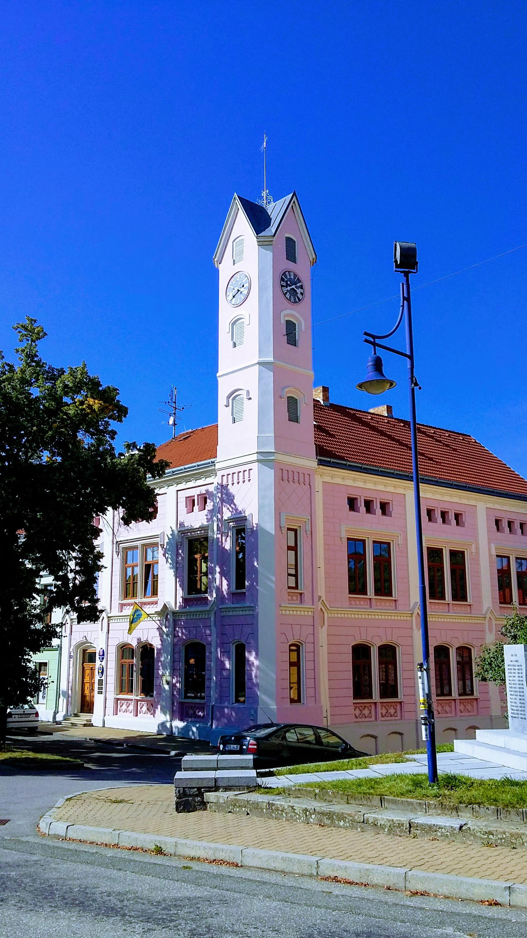 Stráž nad Nežárkou - městský úřad foto 3