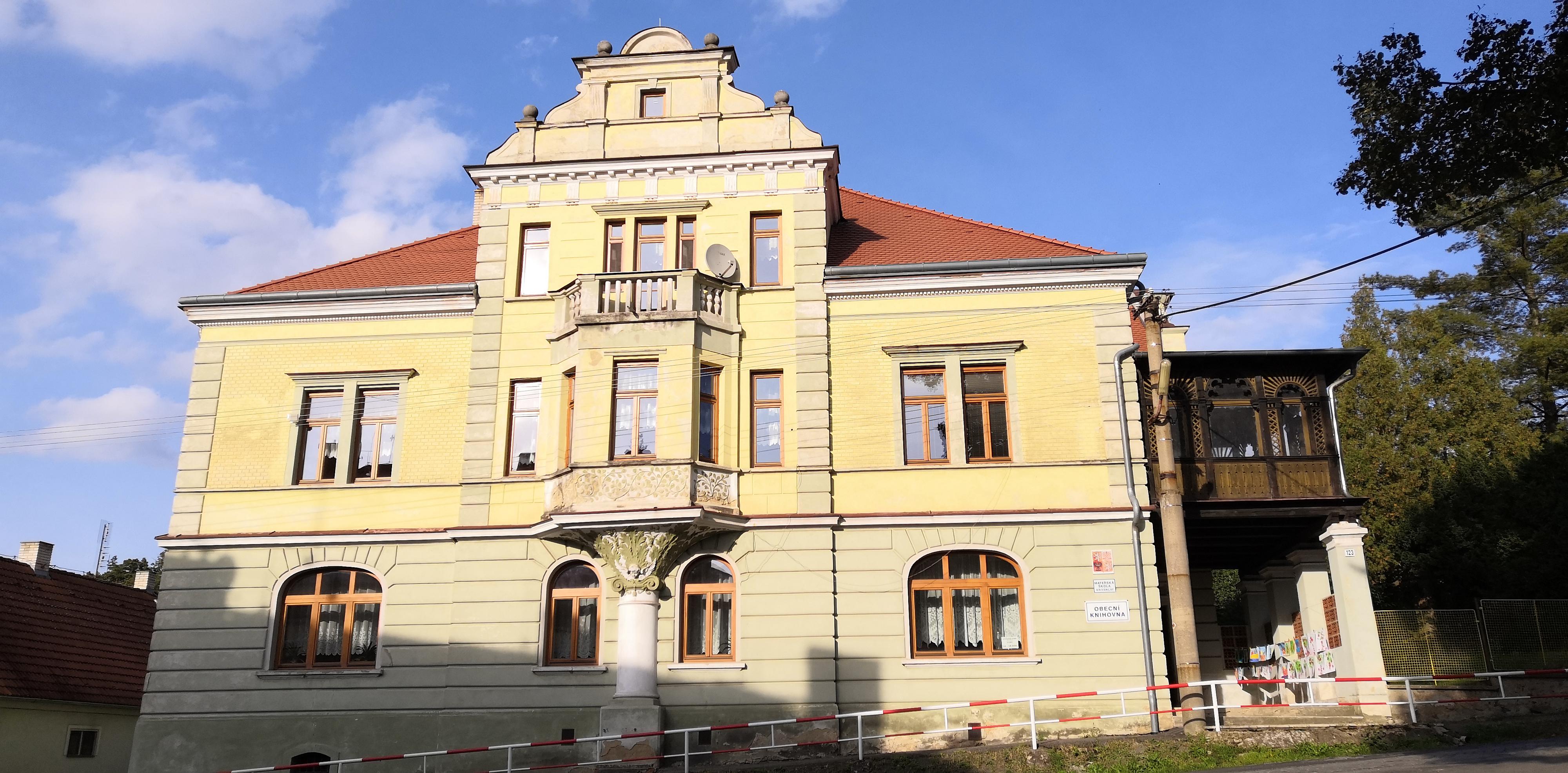 Obecní knihovna Křivoklát foto 2