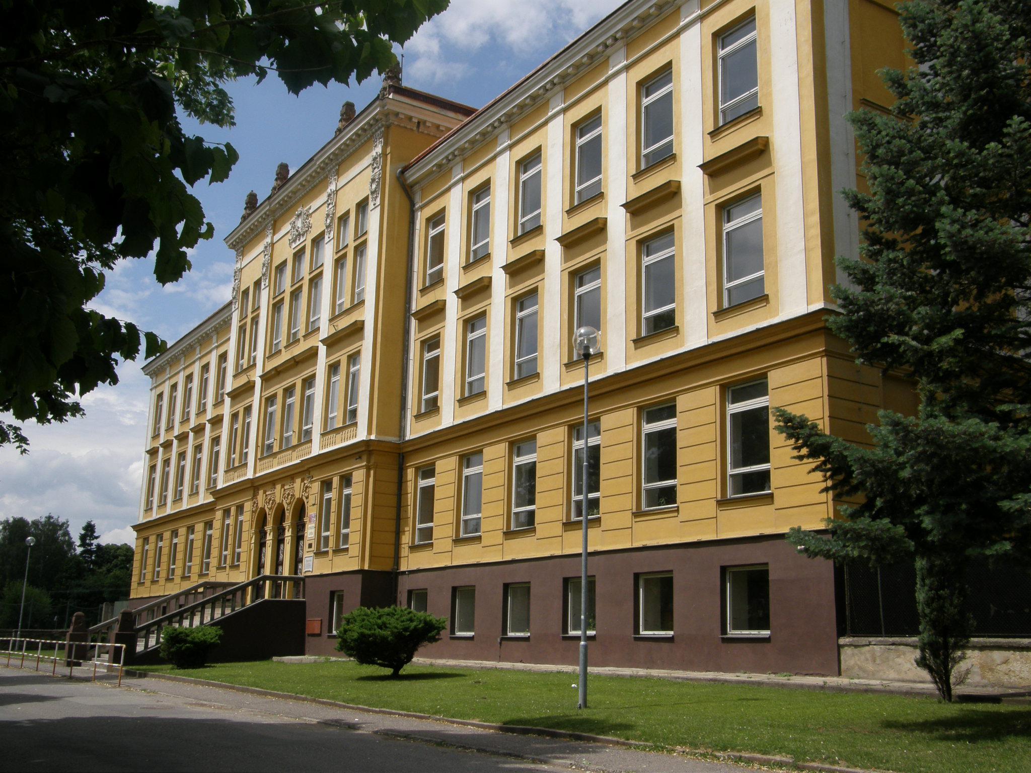 Gymnázium Jevíčko foto 5