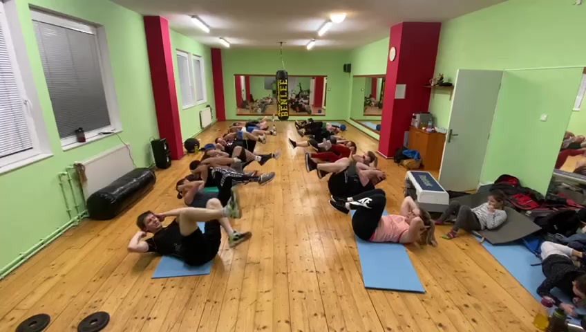 Fitness Družba foto 2 (náhled videa)