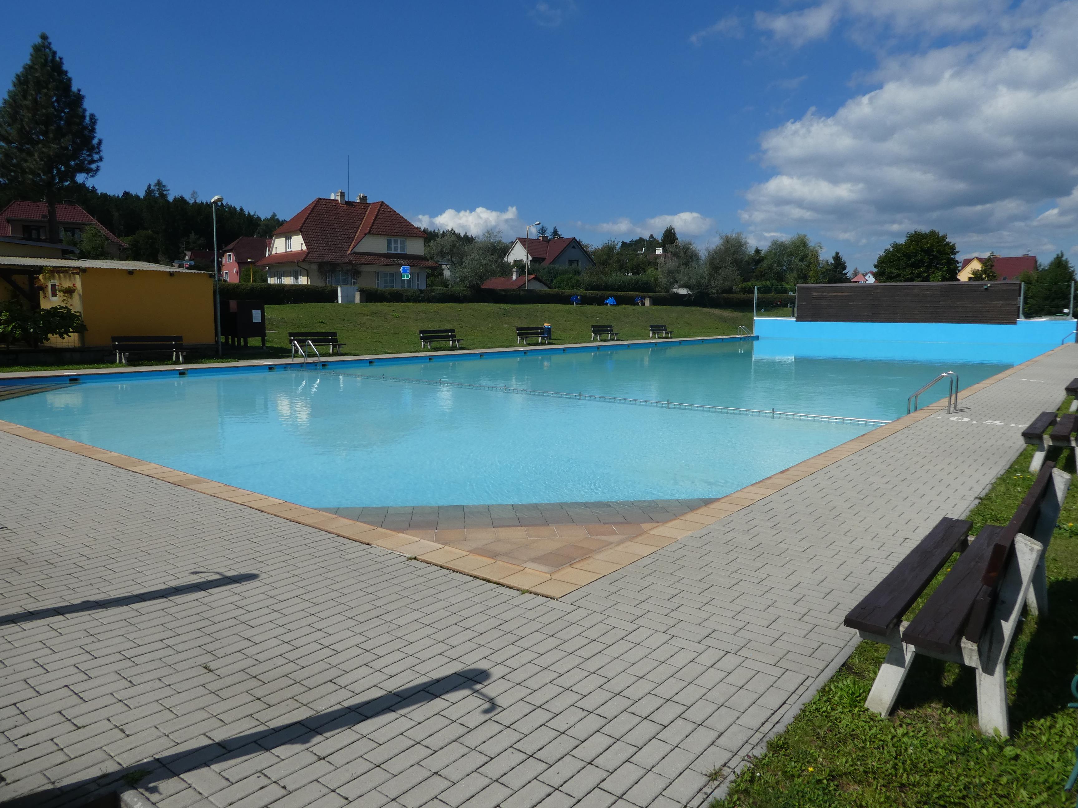 Koupaliště Za Řekou foto 2