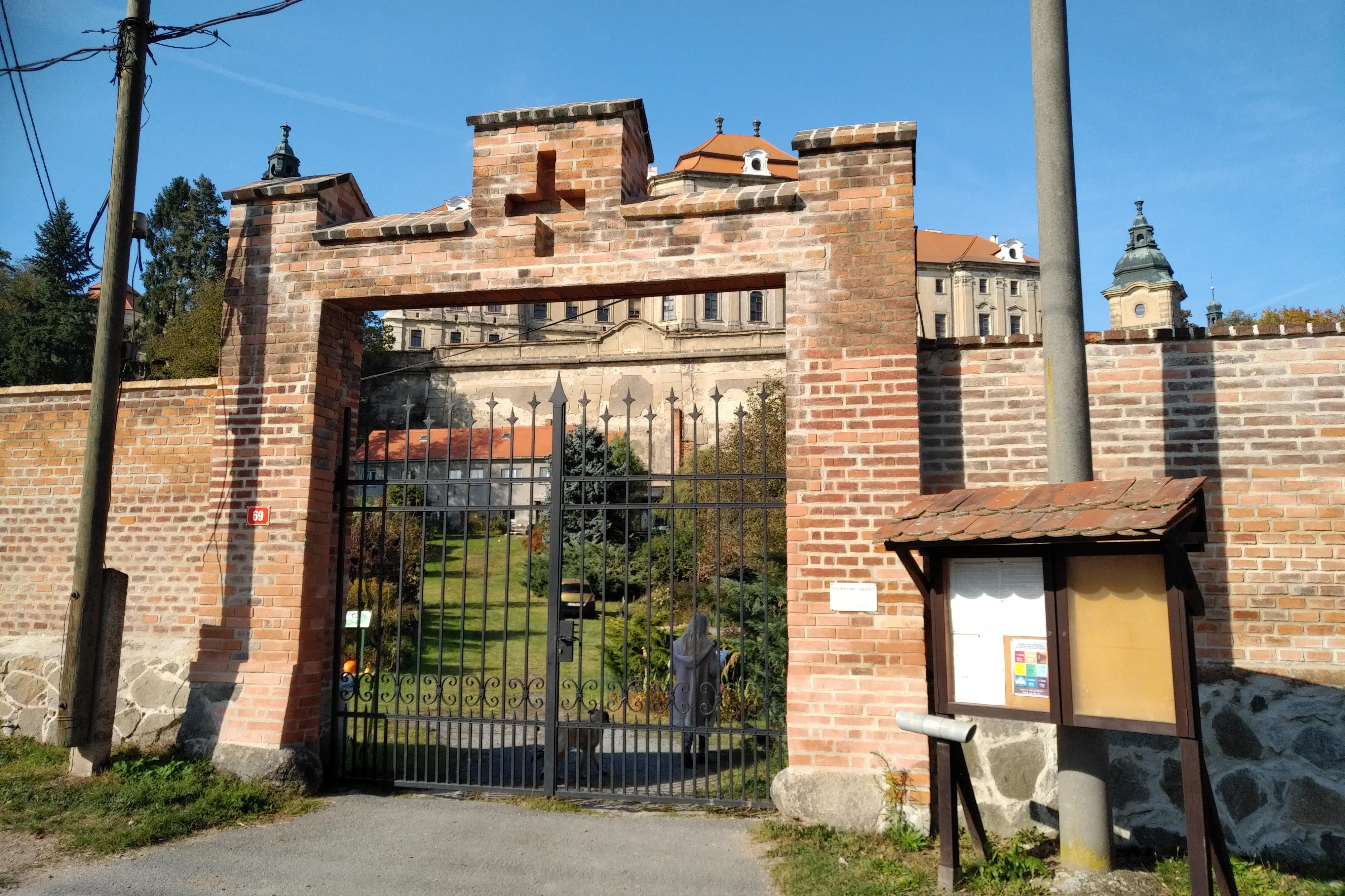 Klášterní zahrada, o.s.