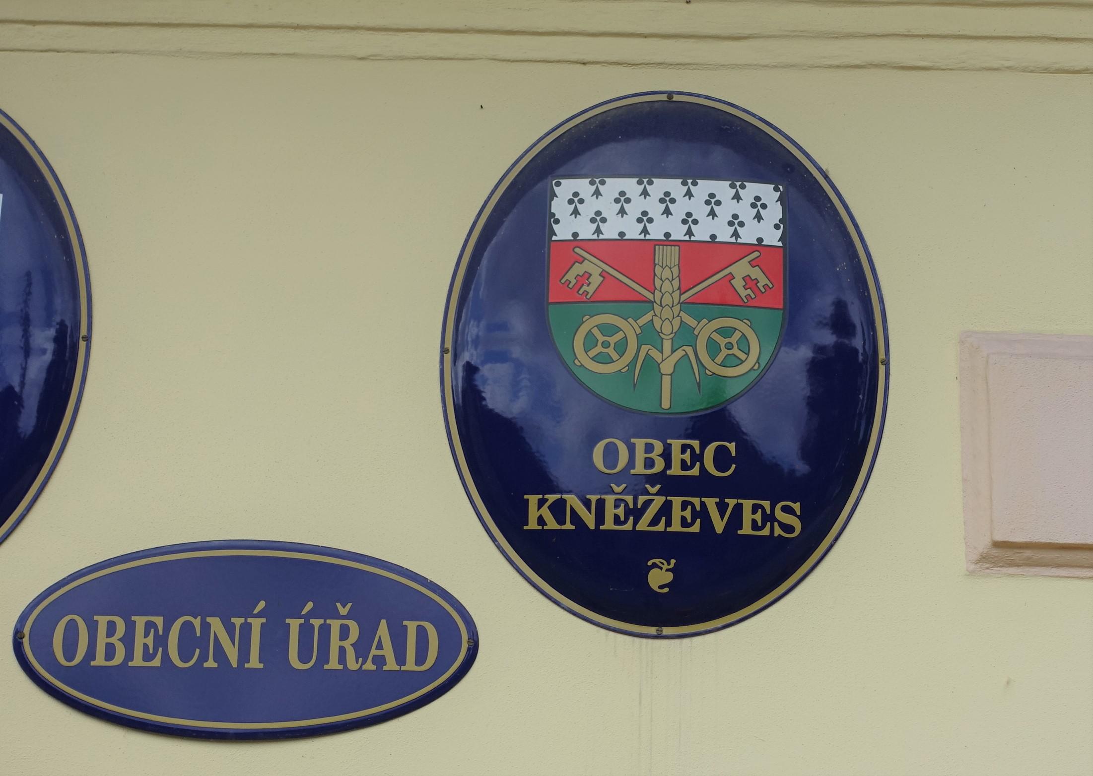 Kněževes - obecní úřad foto 3