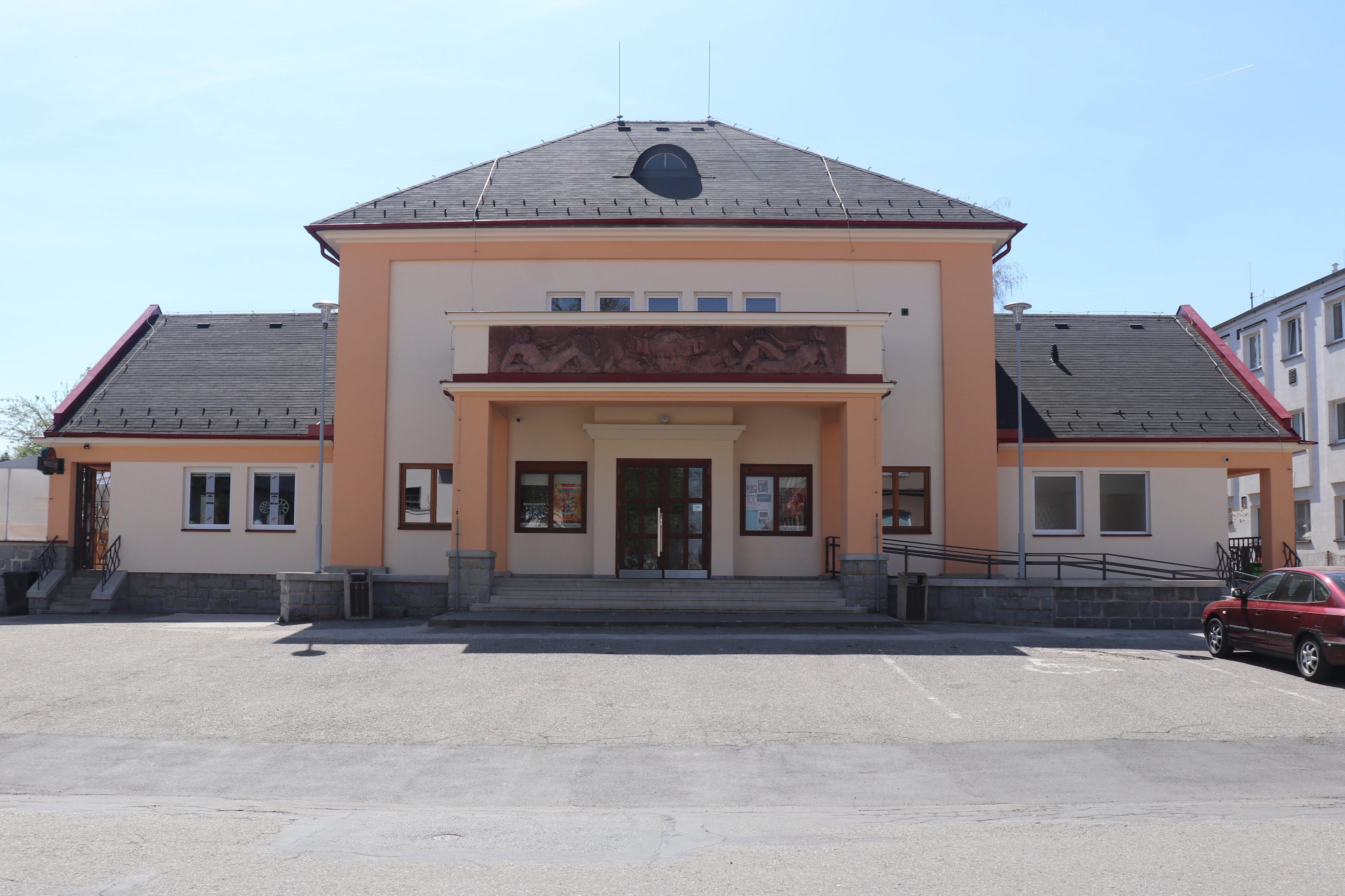Kino Družba