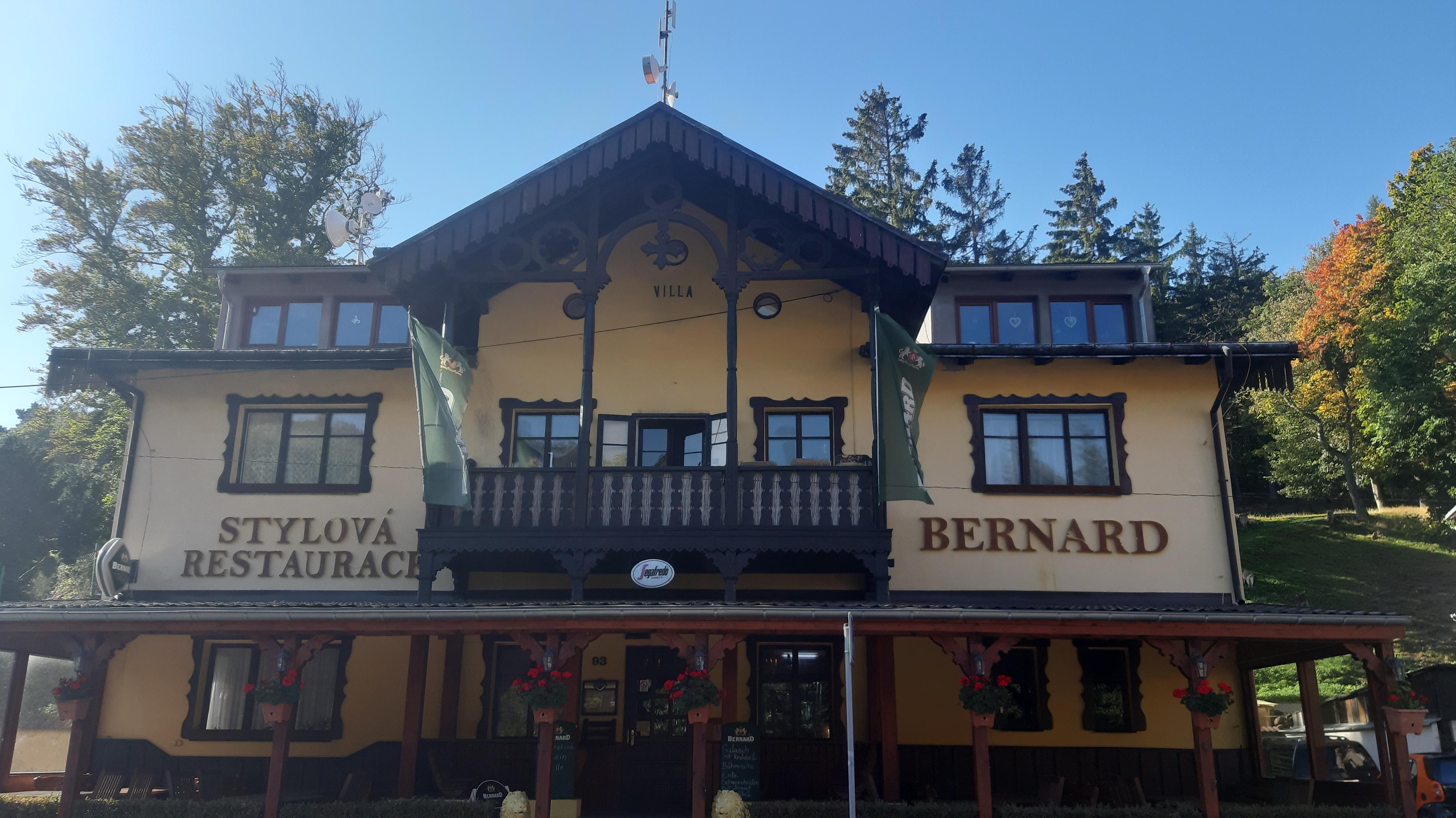 Stylová restaurace Bernard foto 2