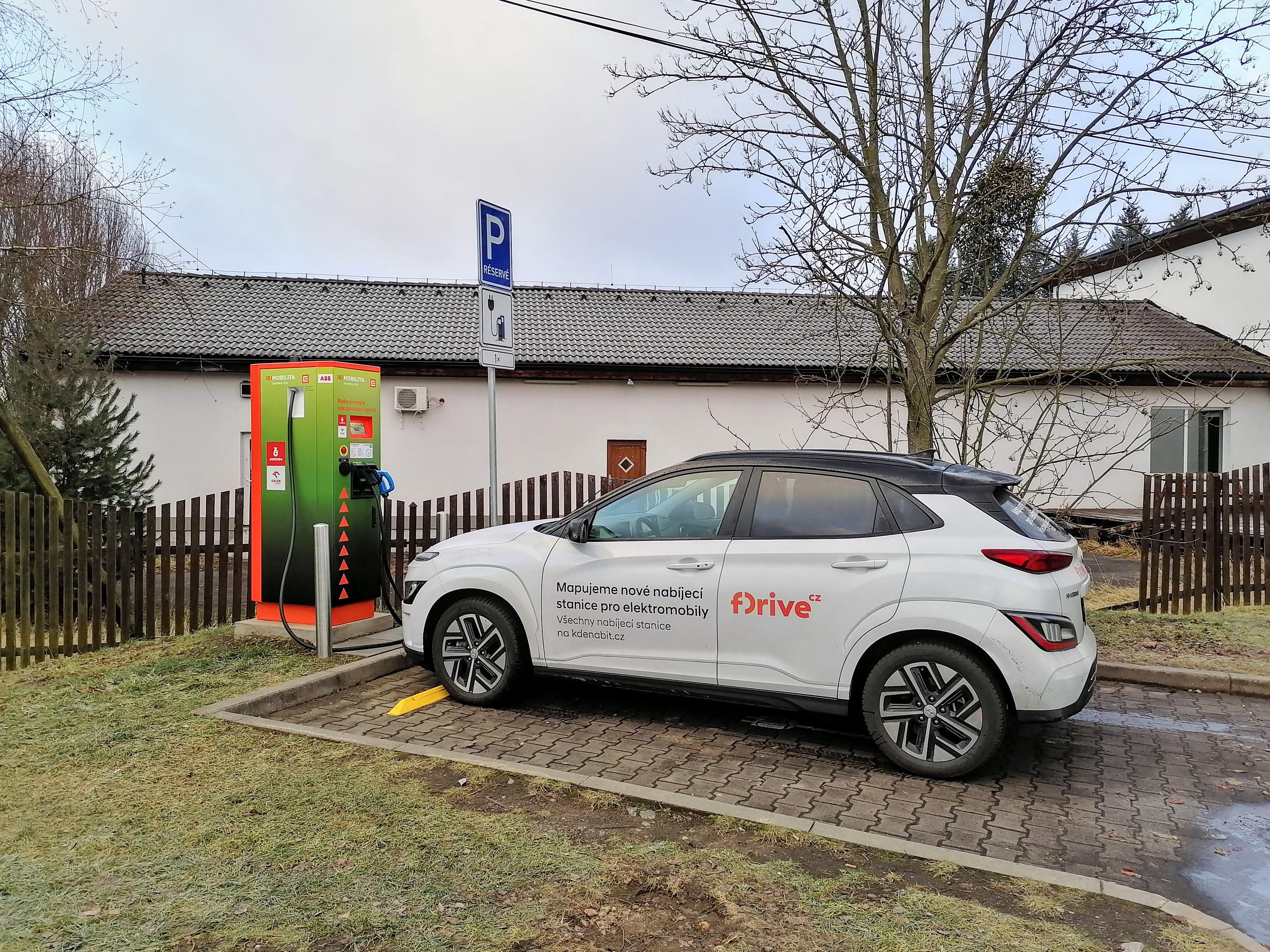 Nabíjecí stanice ČEZ