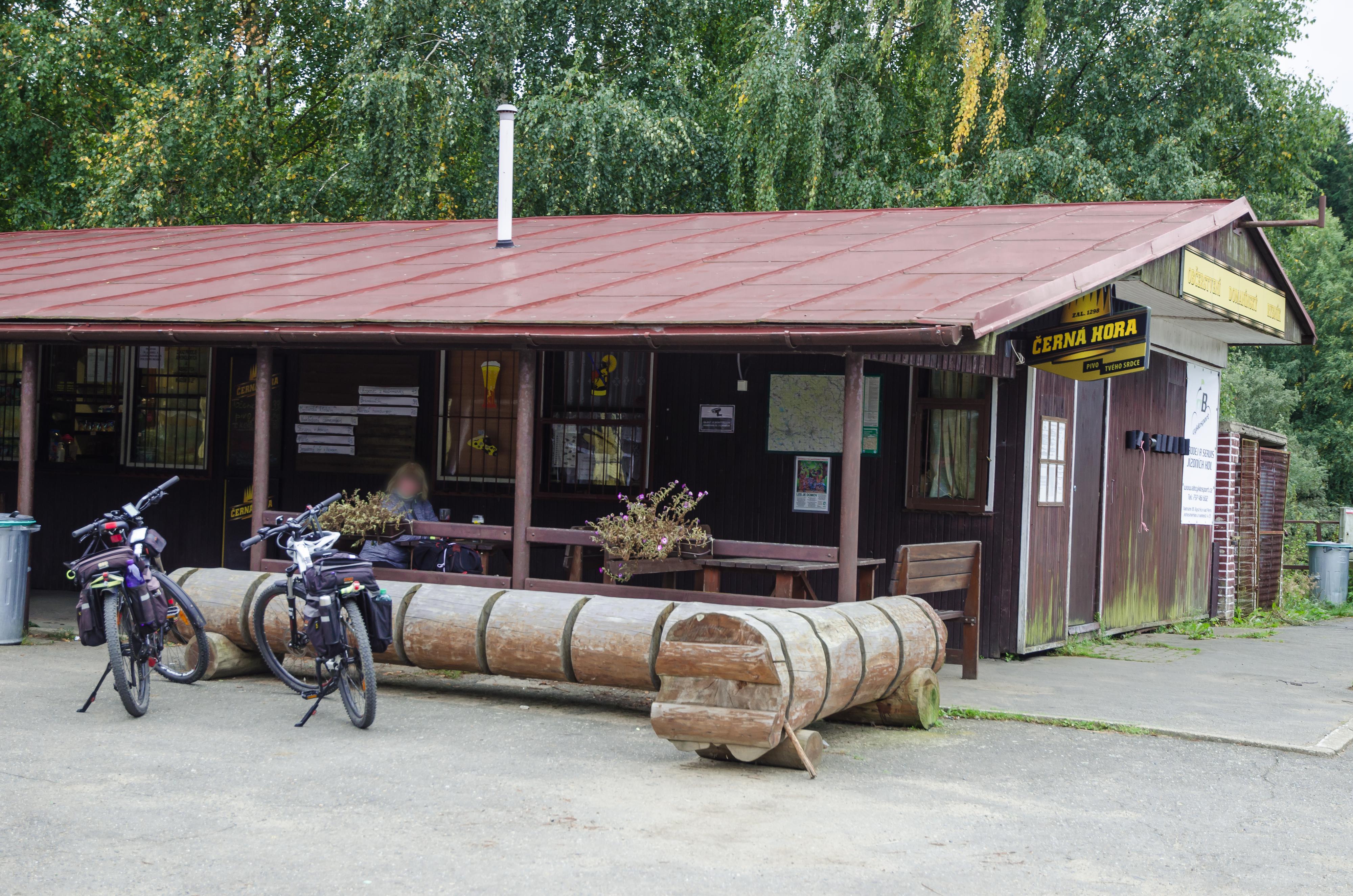 Občerstvení Domanínský rybník foto 2