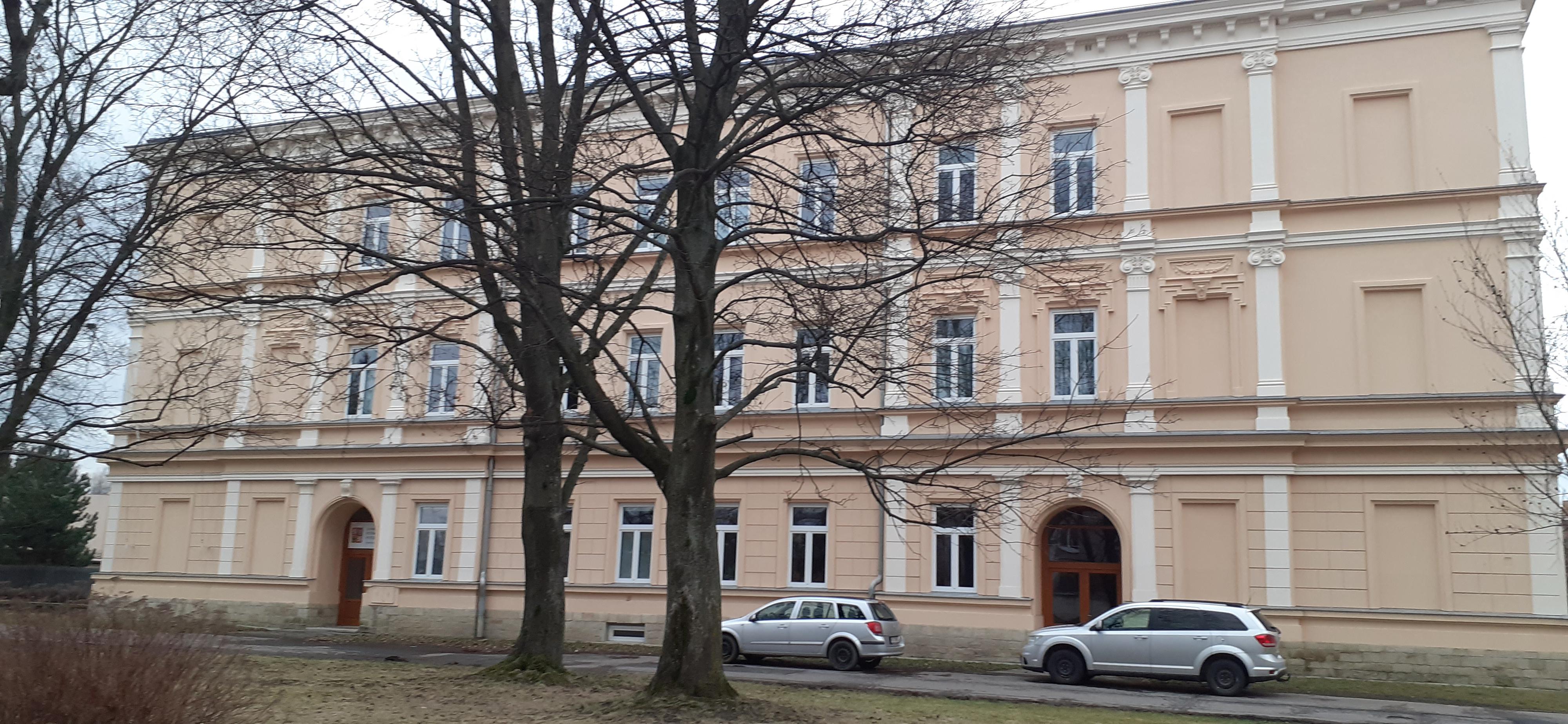 Gymnázium Petra Bezruče Frýdek-Místek foto 4