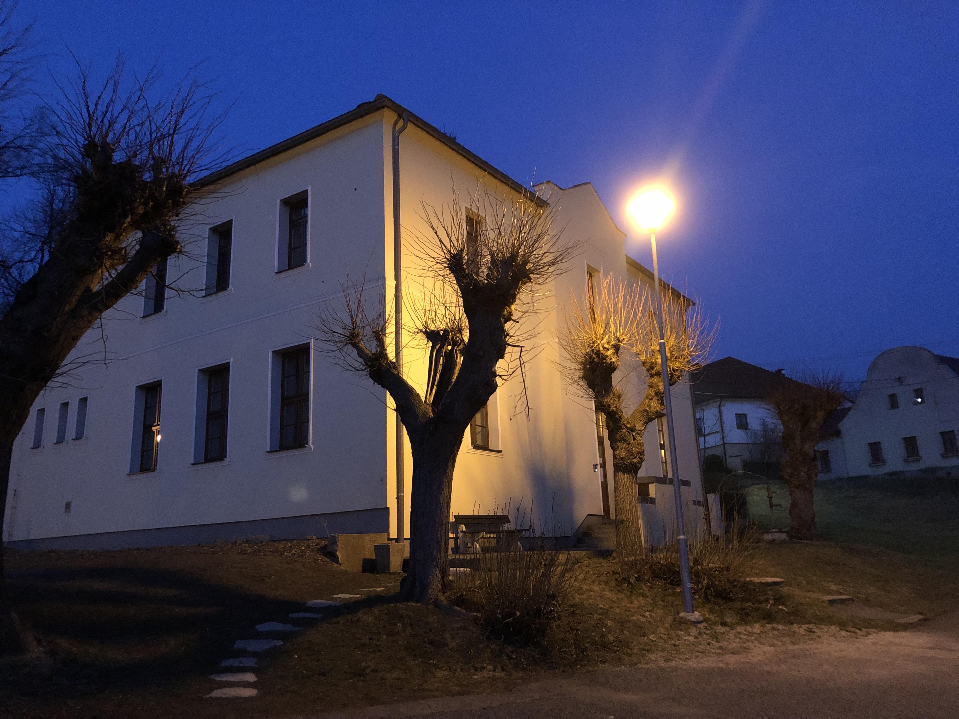 ZŠ a MŠ Spálené Poříčí foto 1
