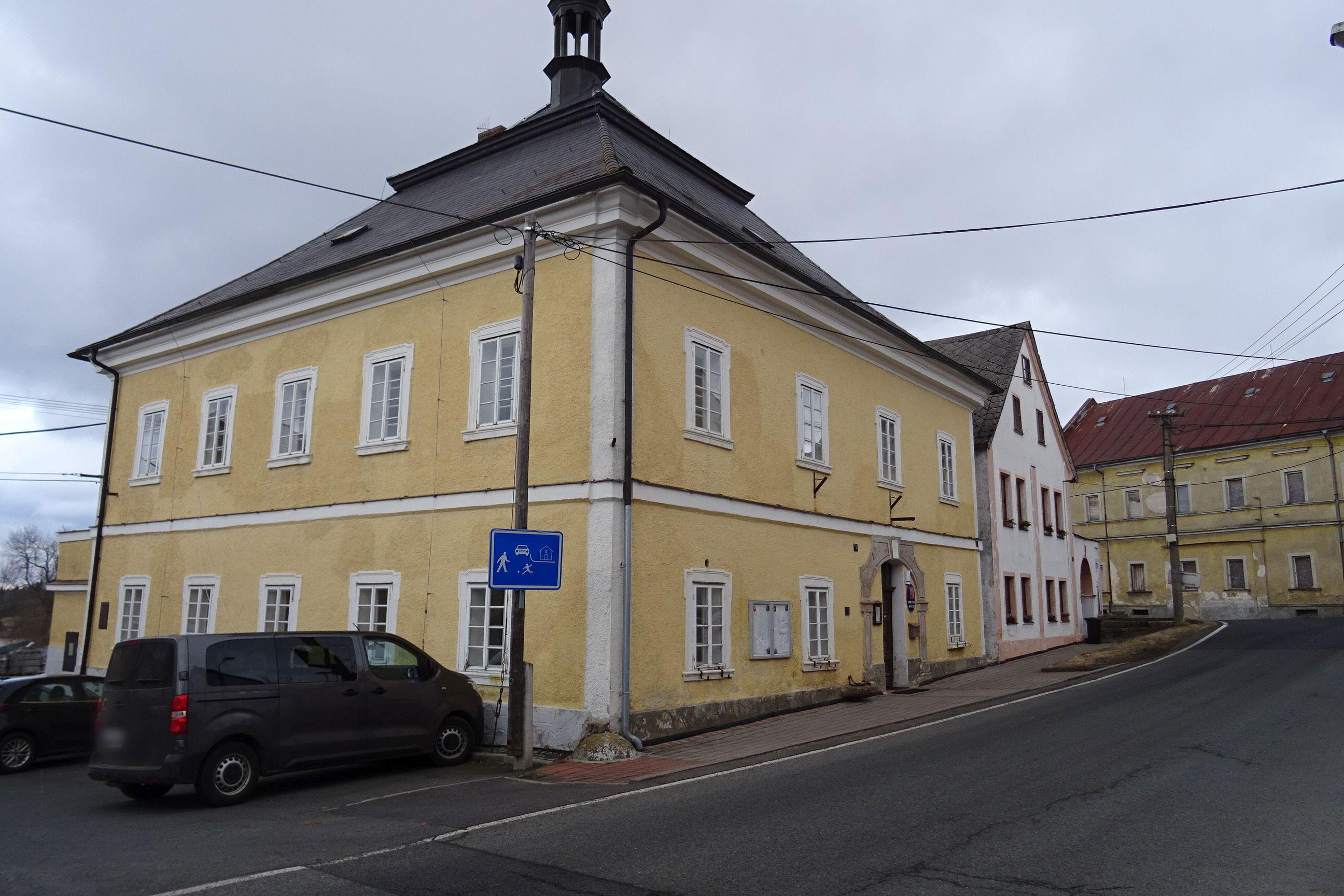 Mnichov - obecní úřad foto 5