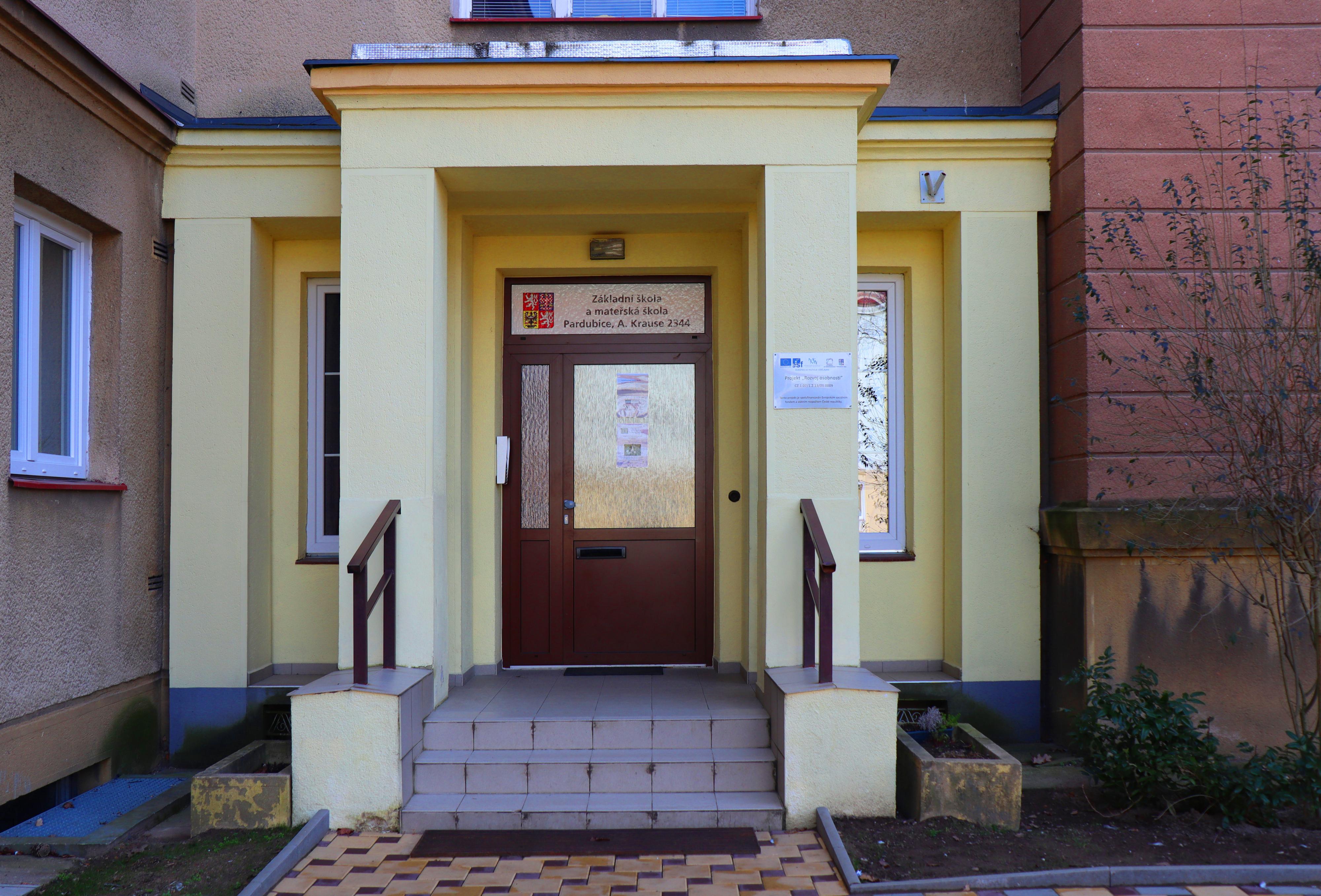 Základní škola a mateřská škola Pardubice, A. Krause 2344 foto 2