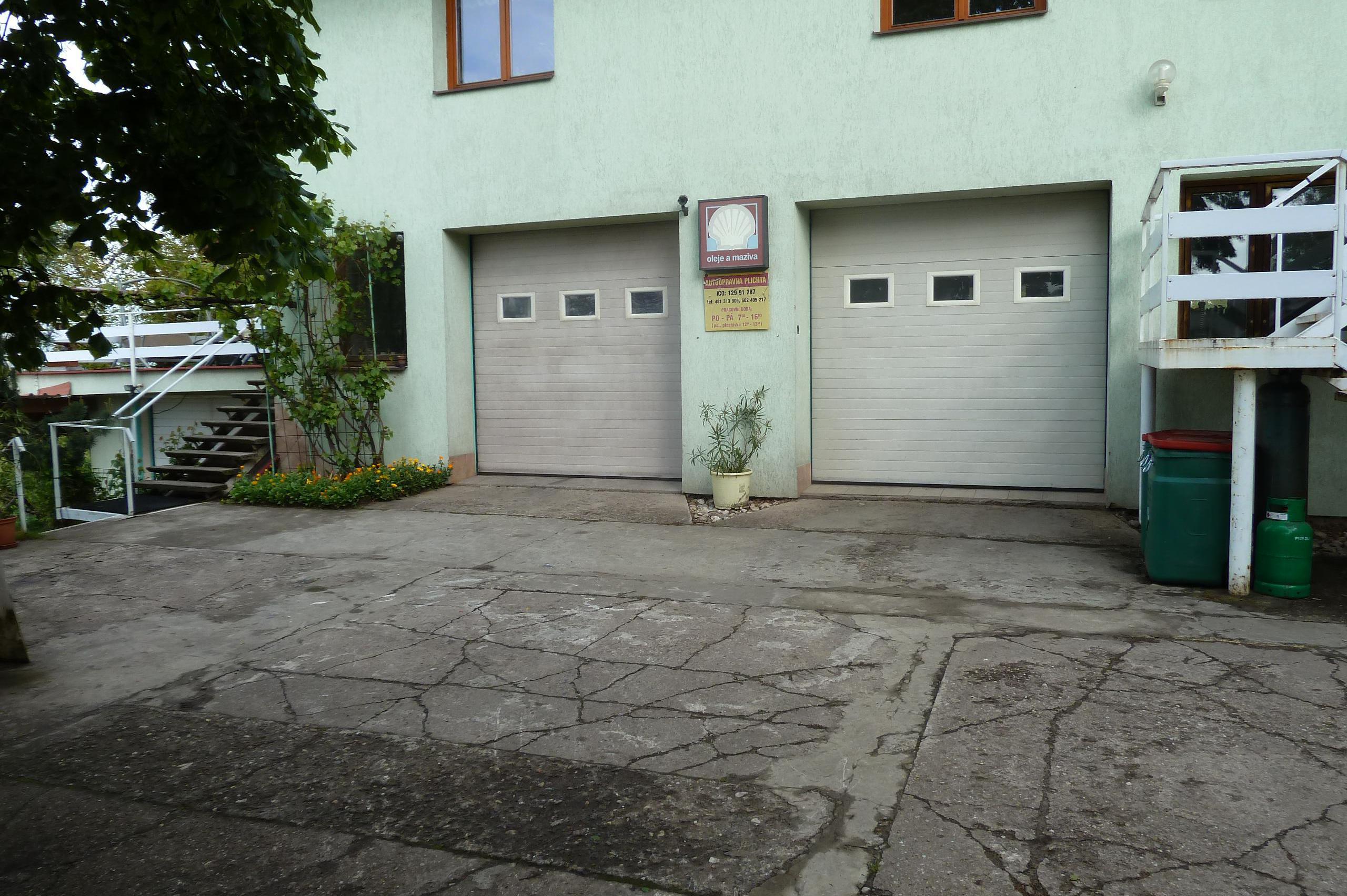 AUTO PLICHTA