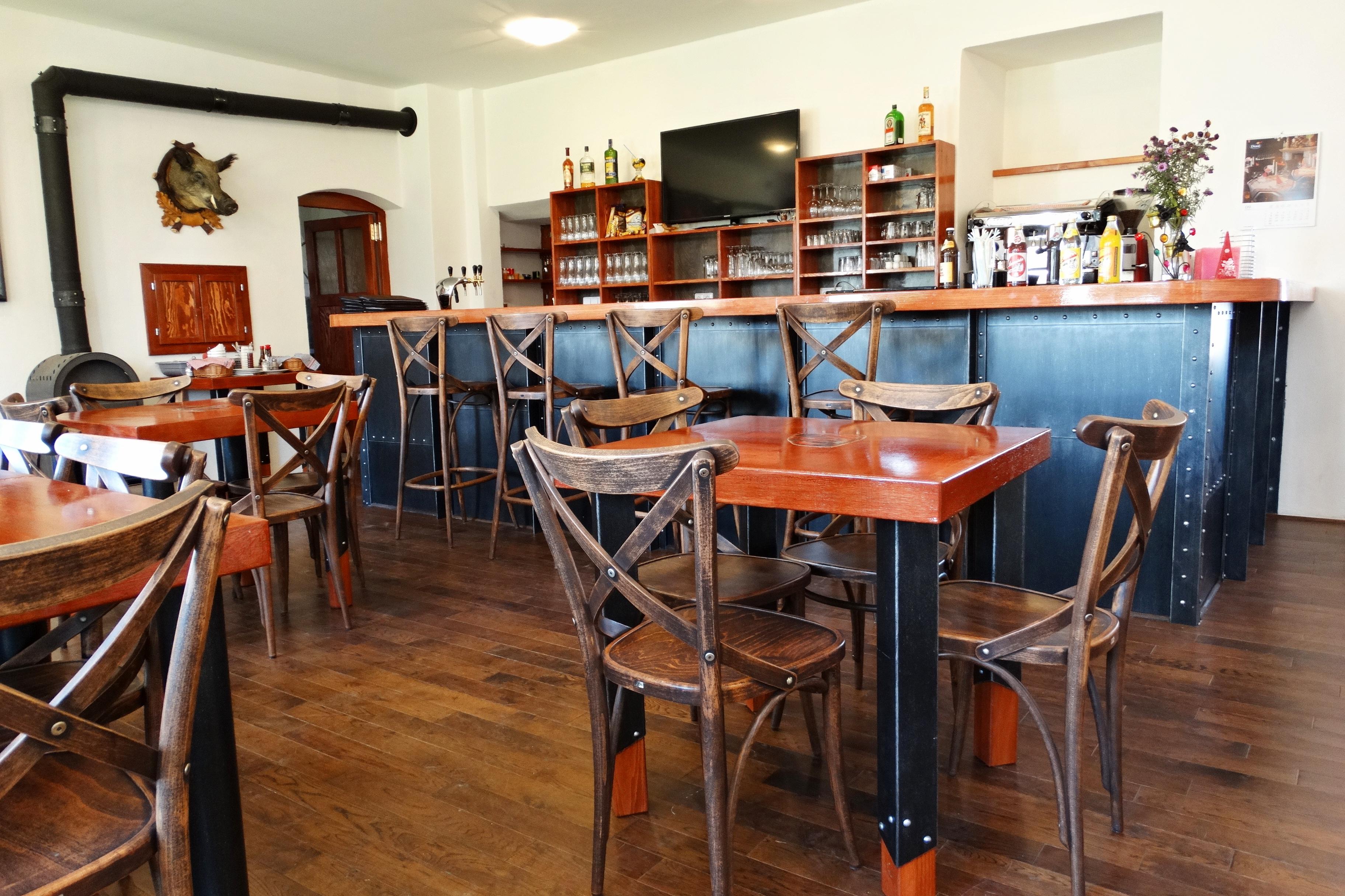 Penzion Vlčí Jámy - restaurace