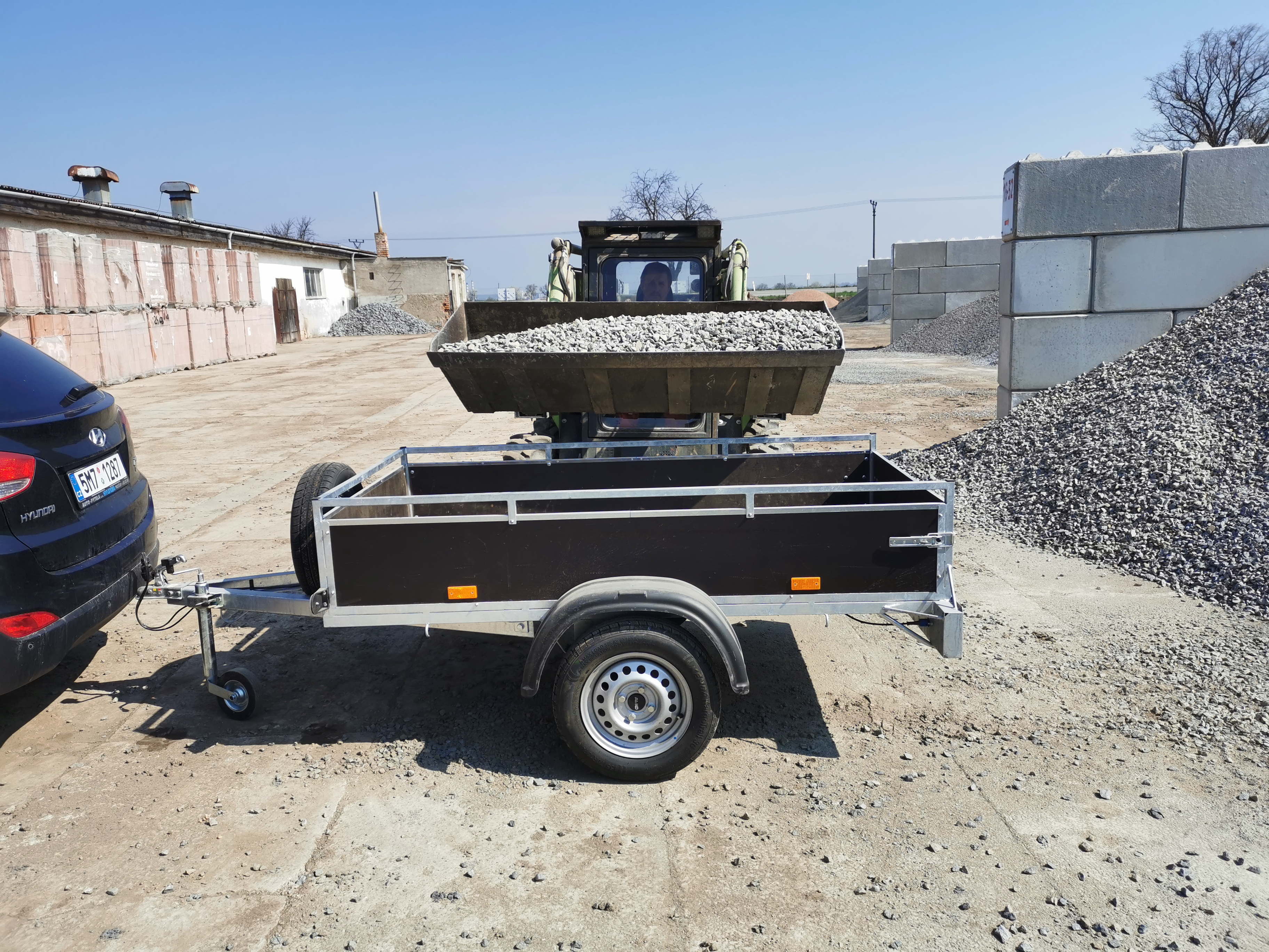 KONTEJNERY CETKOVSKÝ – sypké materiály foto 3