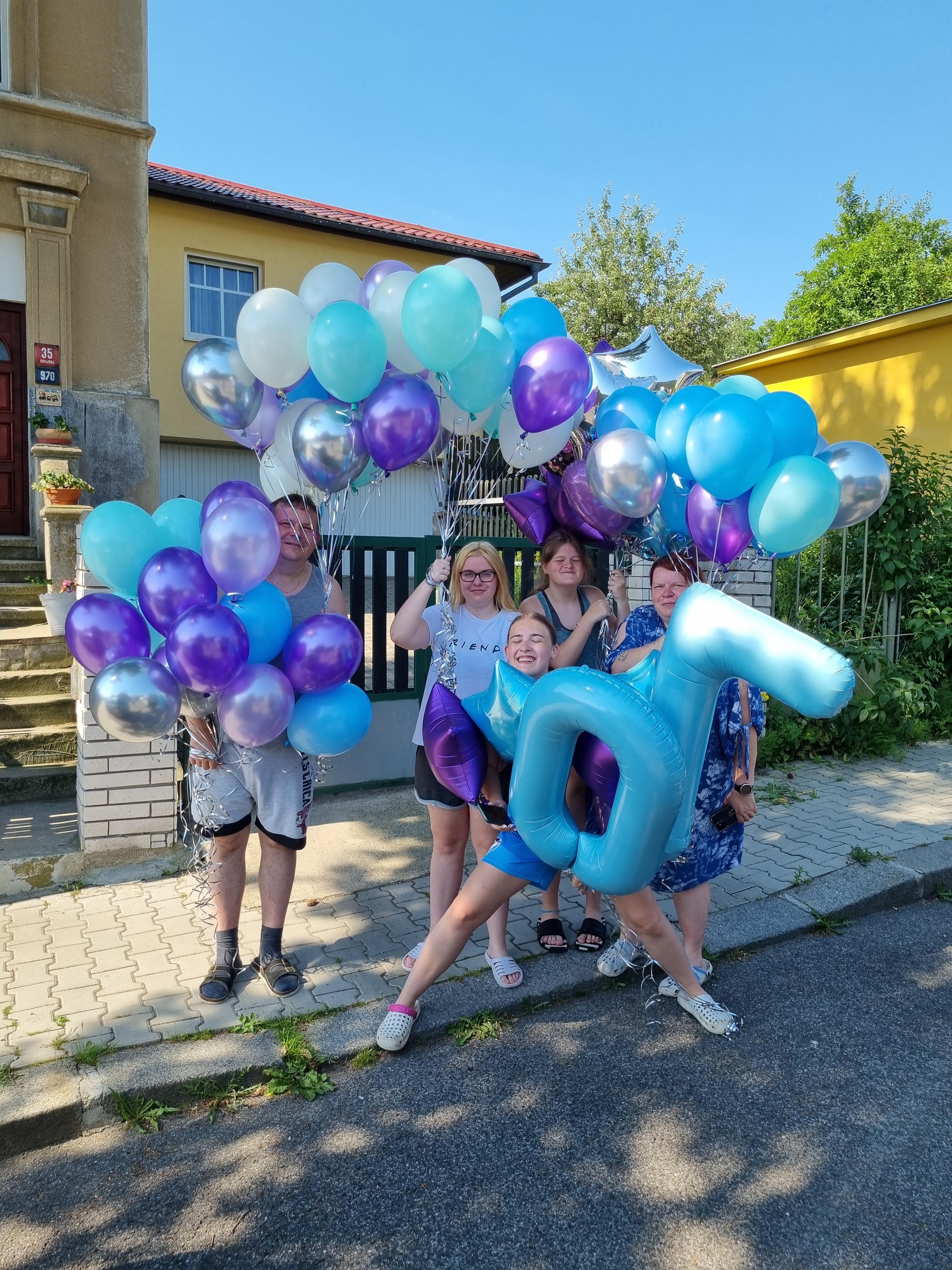 Helium kurýr - dovoz balónků s heliem na párty