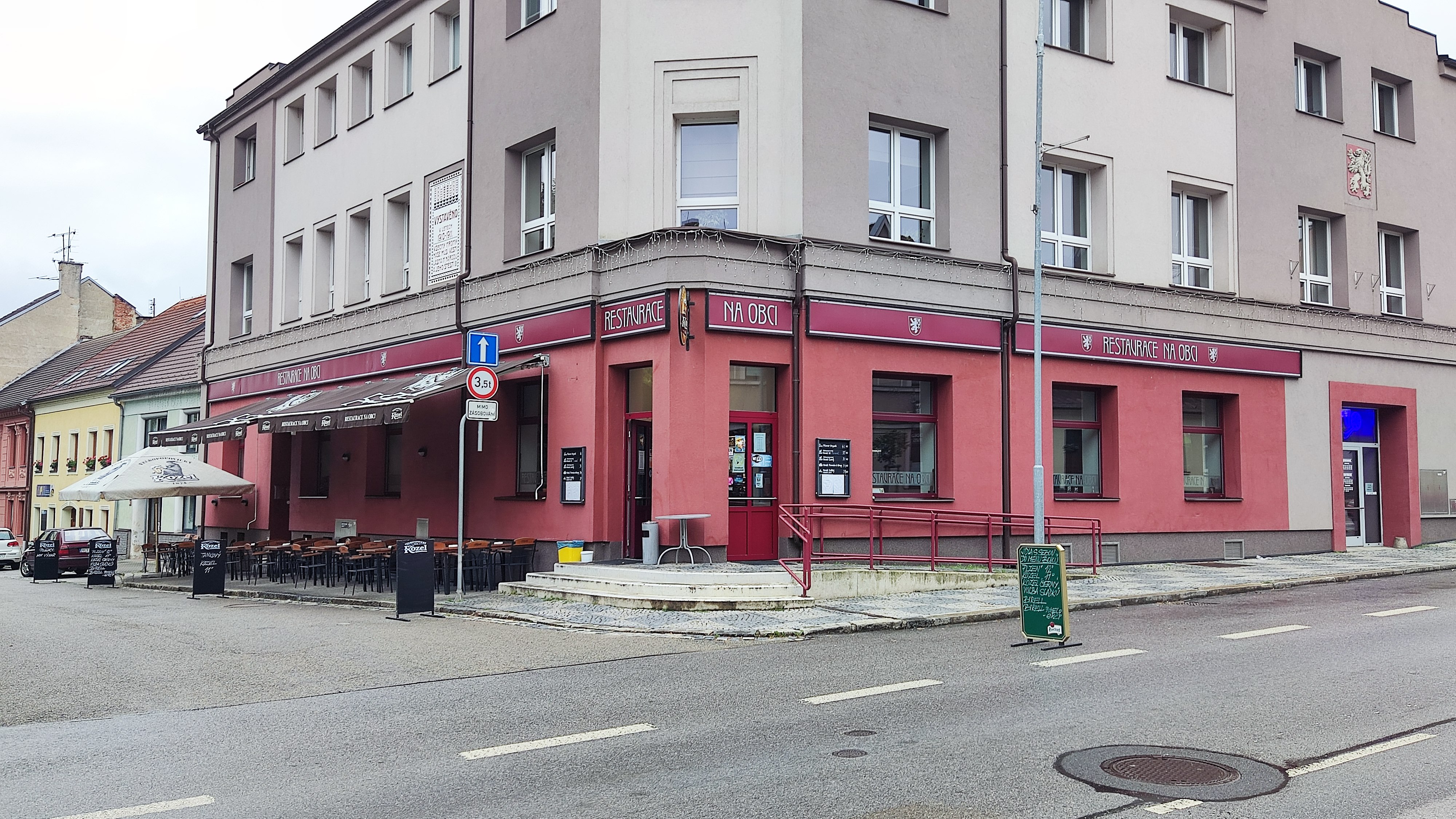 Restaurace Na obci foto 2