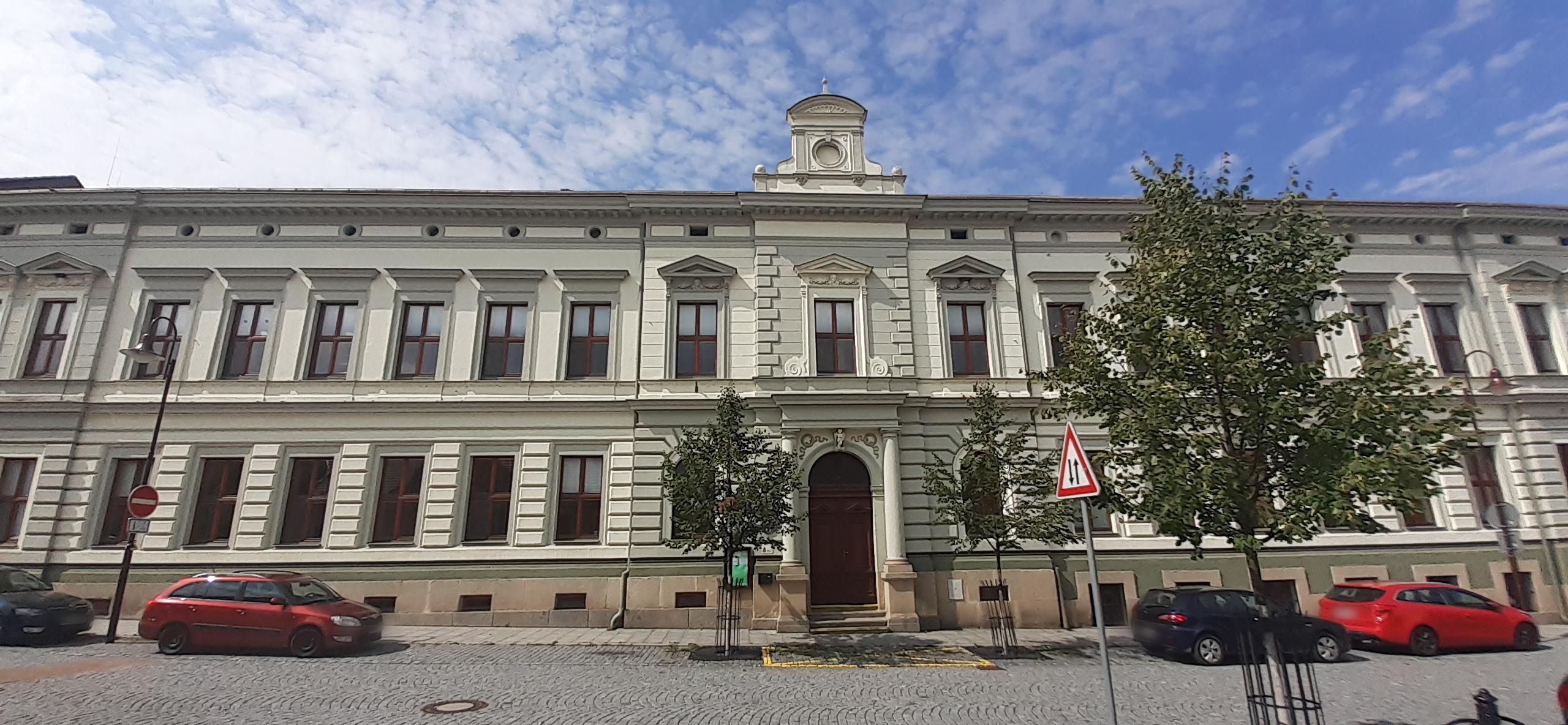 ZŠ Dobřany, Školní foto 3