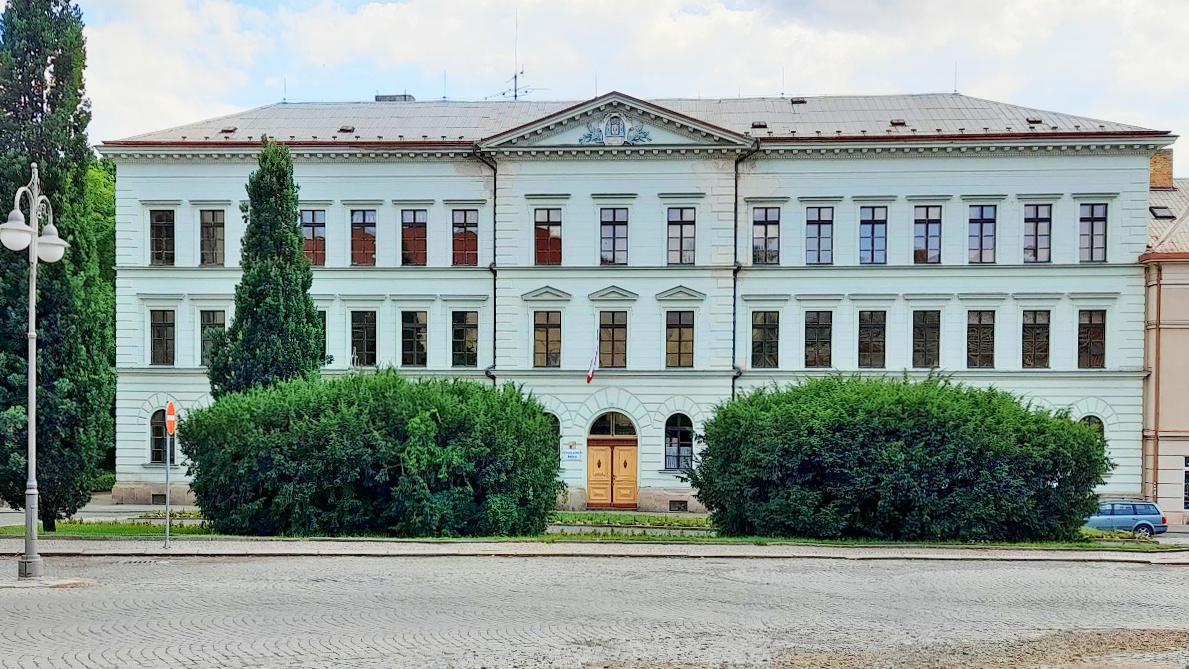 2. ZŠ Rakovník, Husovo náměstí foto 4