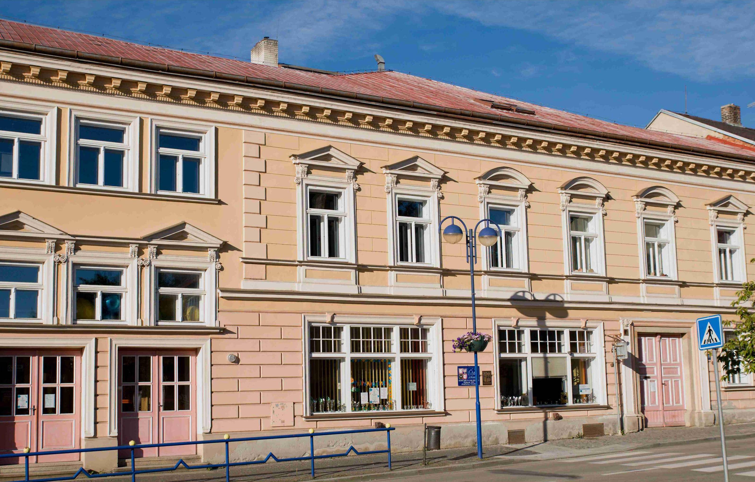 Dům dětí a mládeže Jindřichův Hradec, Růžová 10