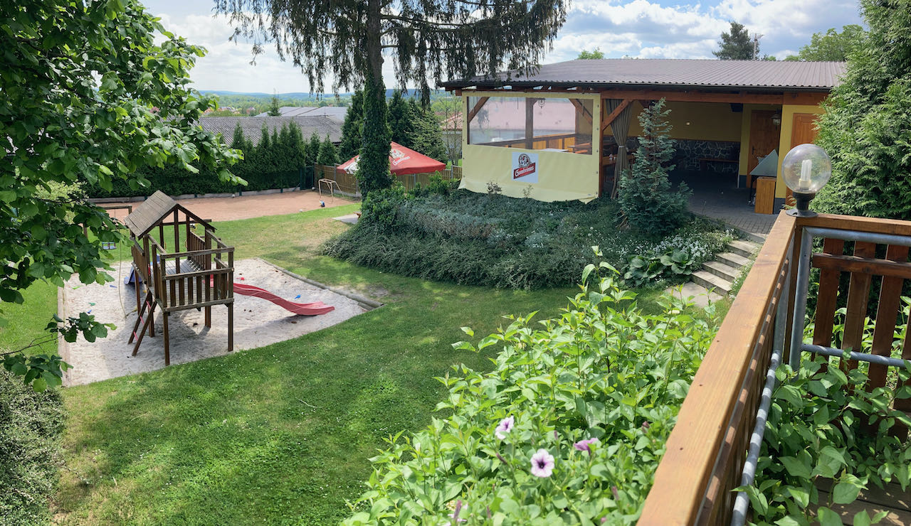 Hospůdka ve dvorku foto 5