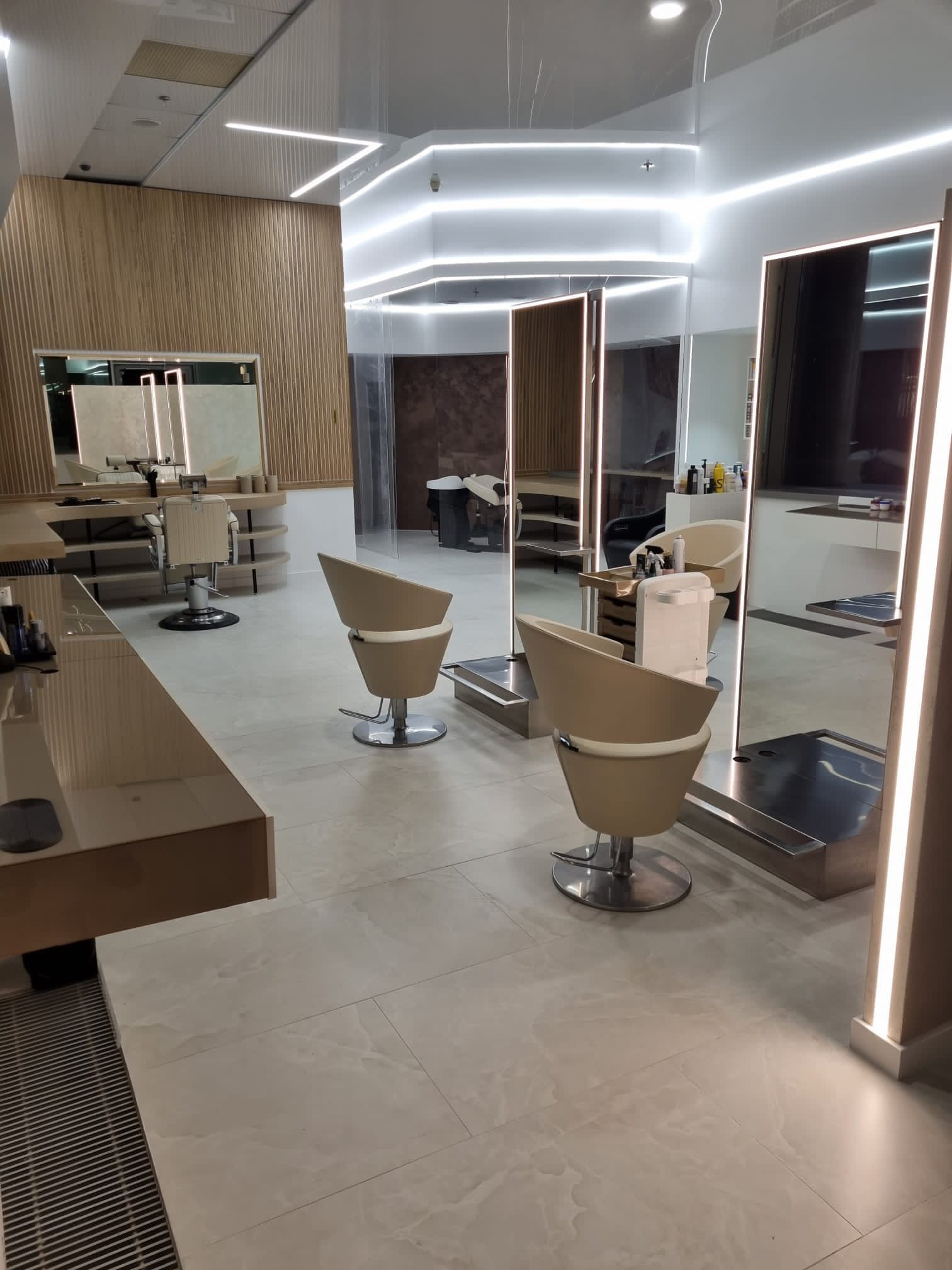 HAIR SALON & SPA GRYF foto 2