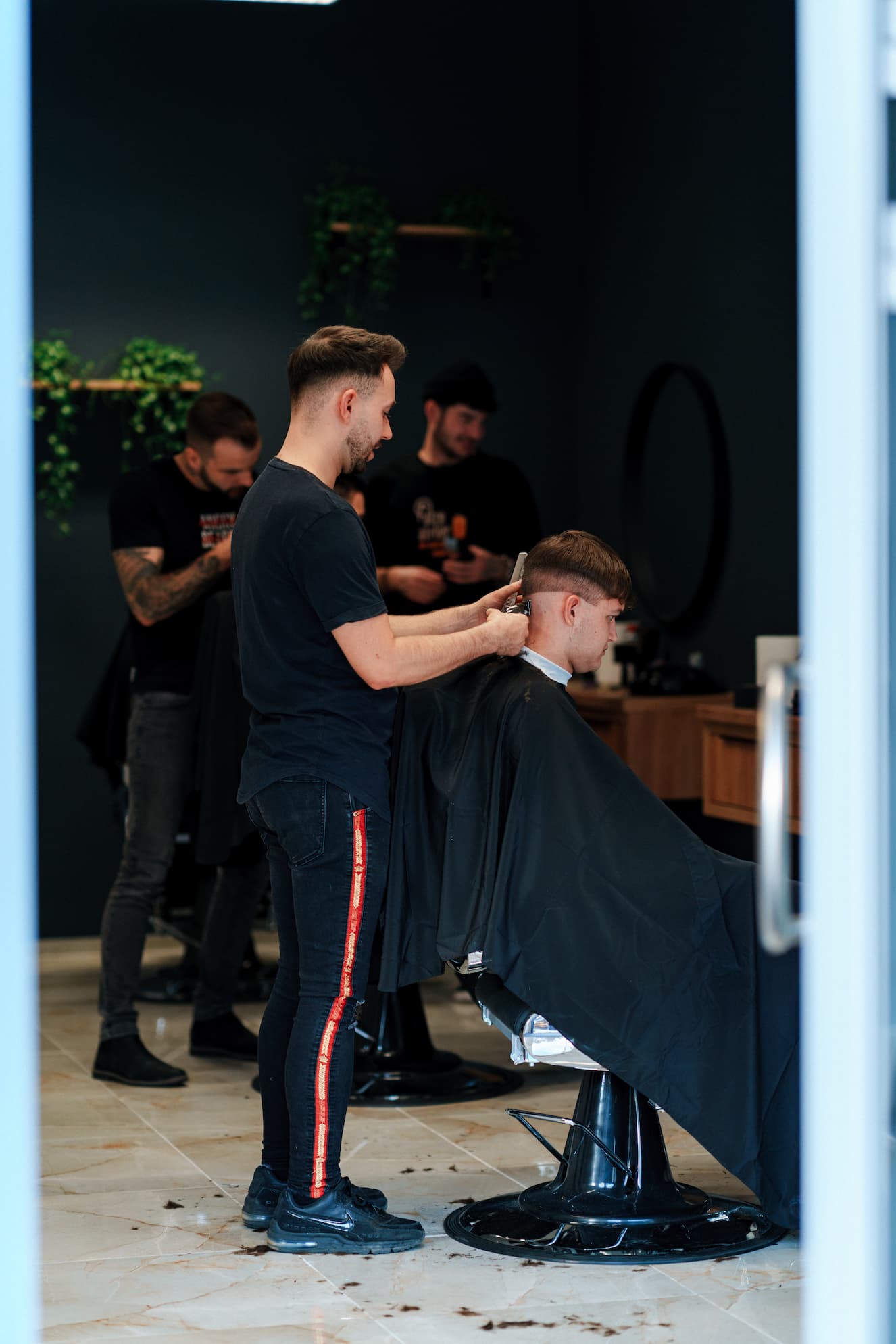 HOPETOWN Barber foto 6