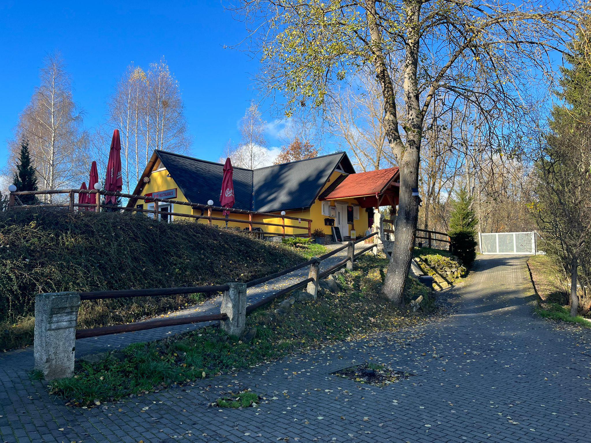 Nabíjecí stanice Rybí restaurace Hůrka foto 4