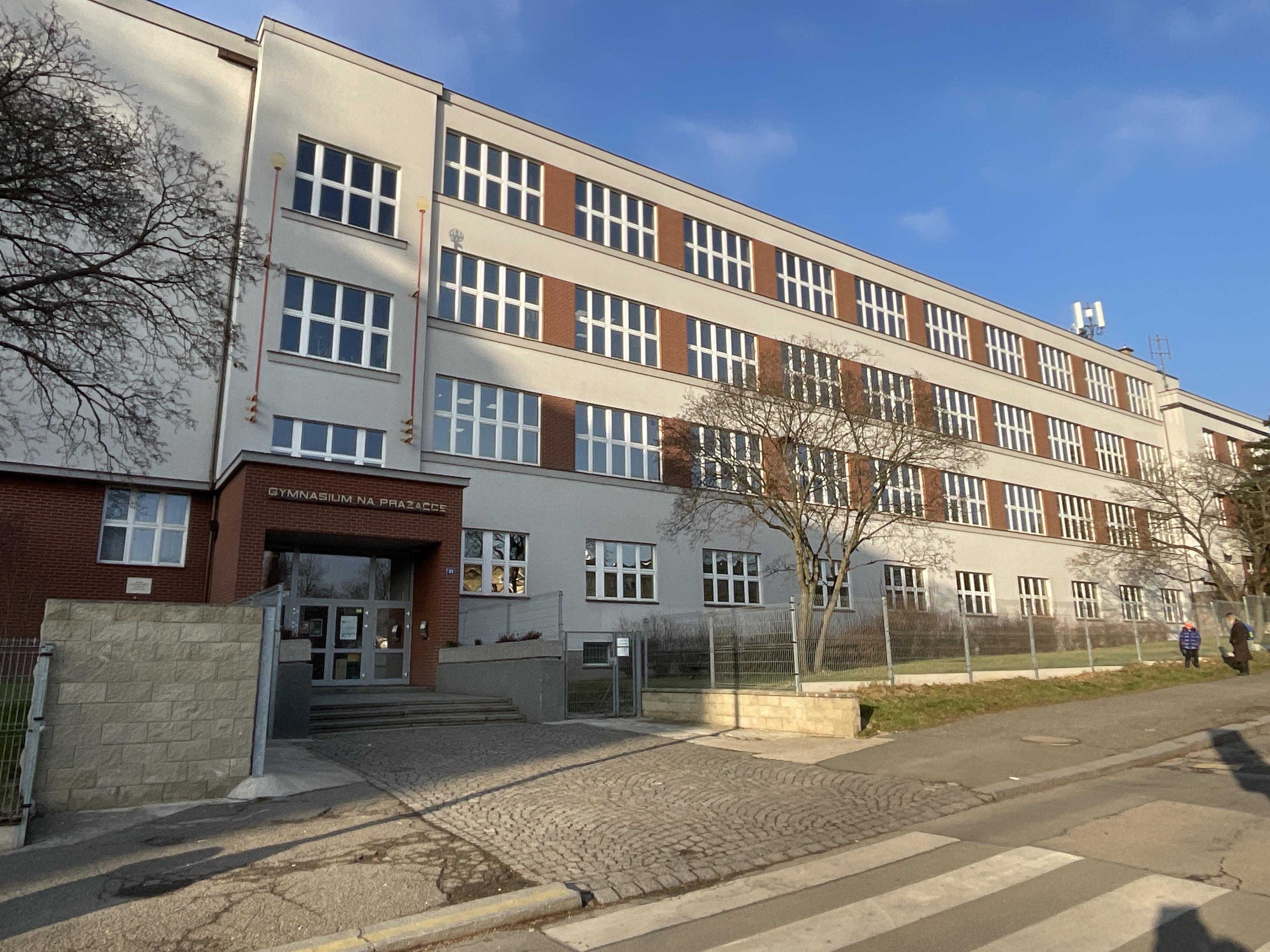 Gymnázium Na Pražačce foto 4