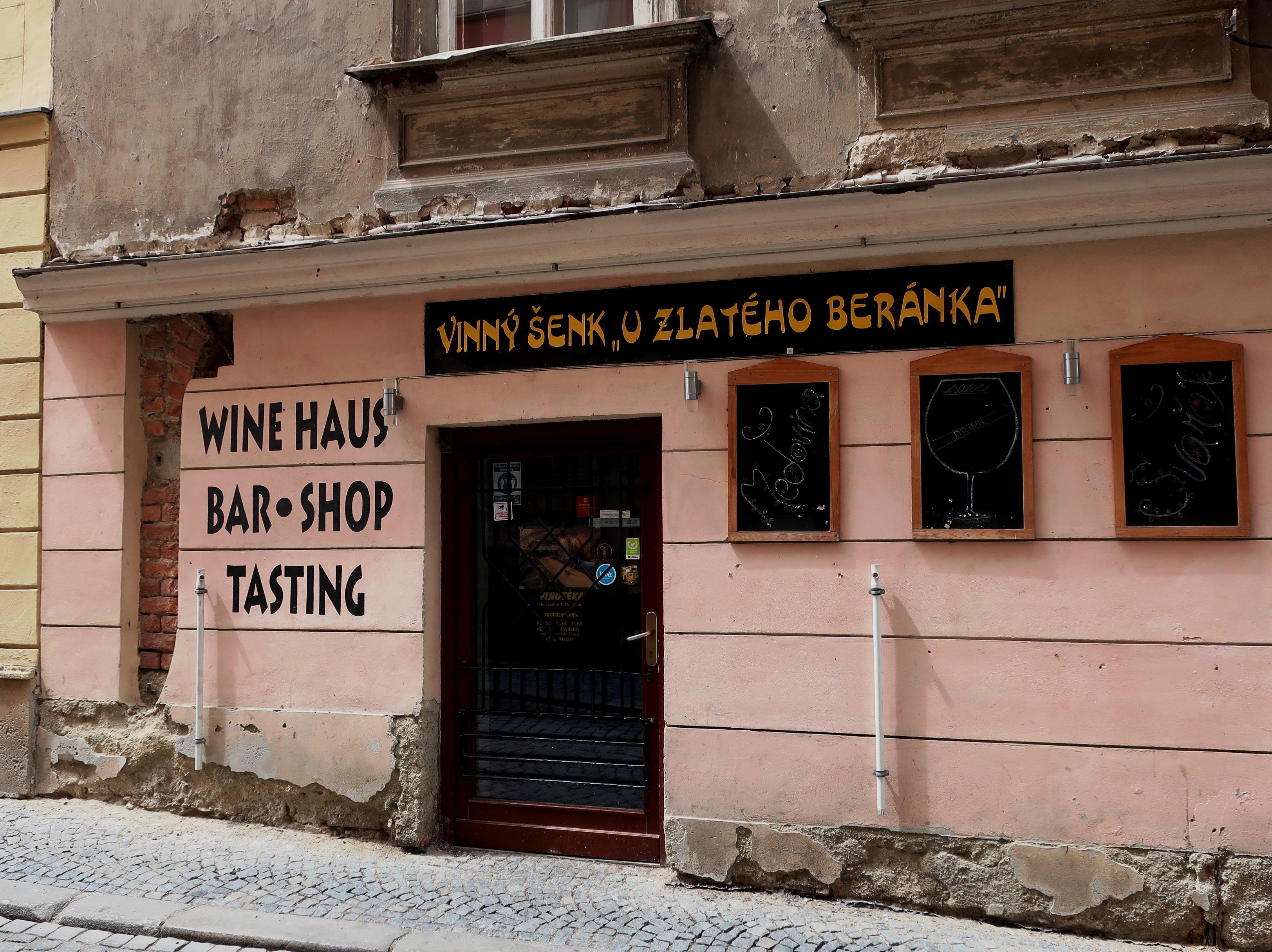 Vinný šenk U Zlatého beránka