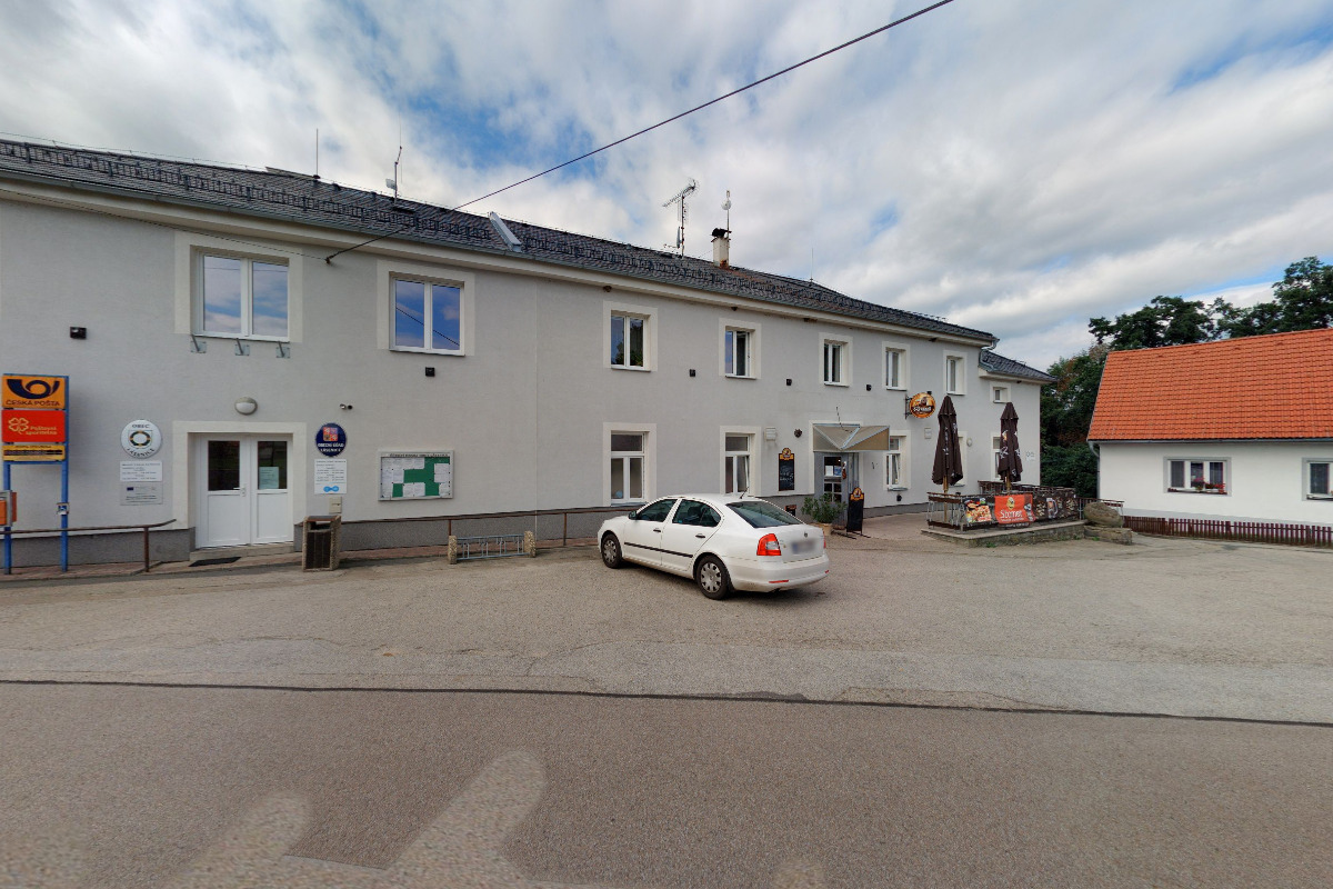 Obecní knihovna Lásenice foto 2