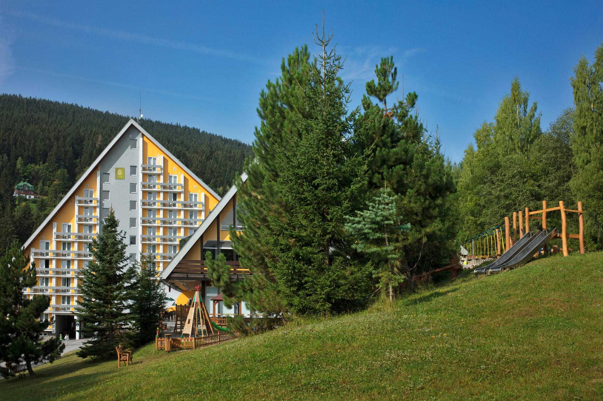 Pinia Hotel & Resort