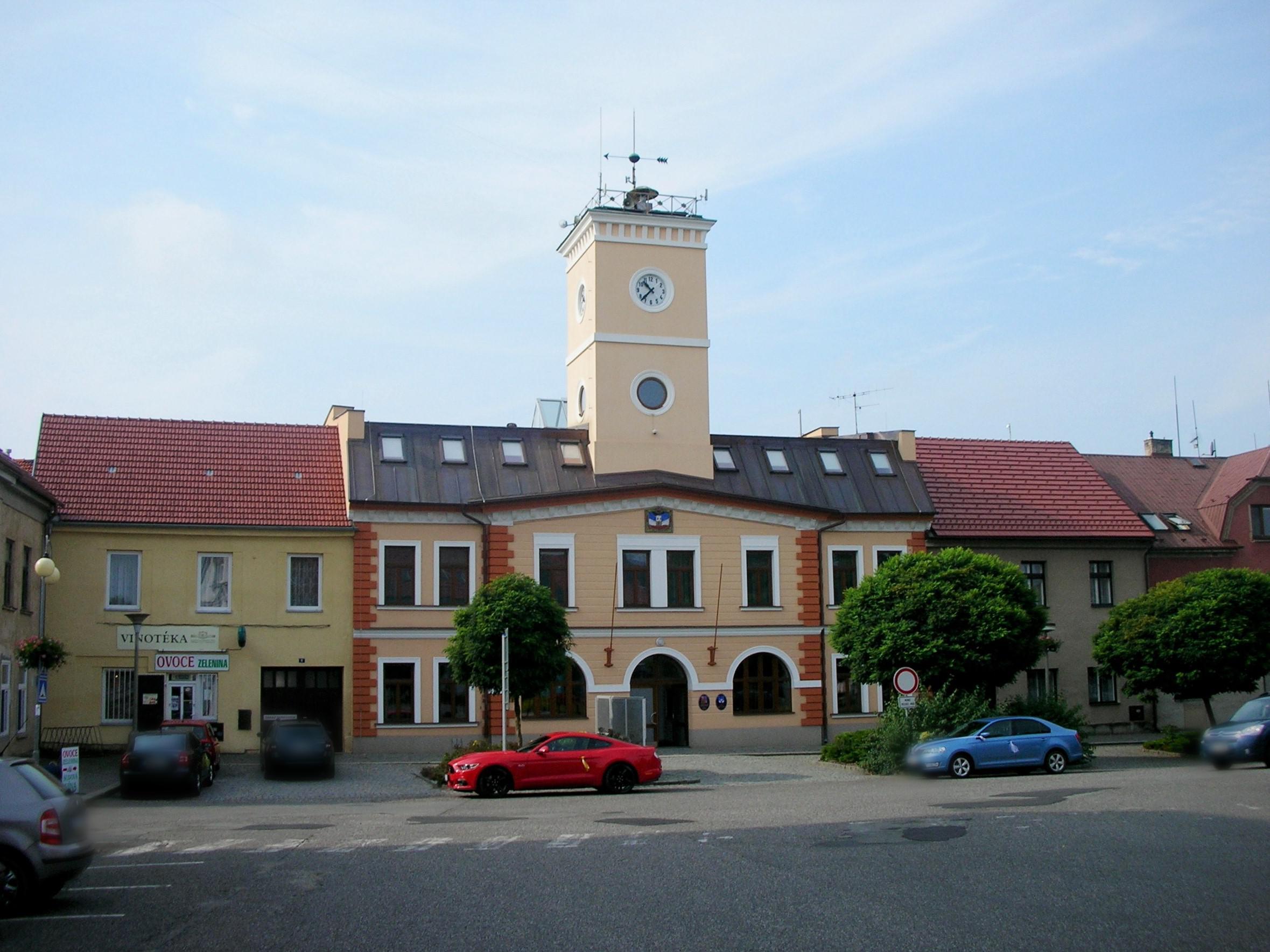 Městský úřad Dolní Bousov foto 4