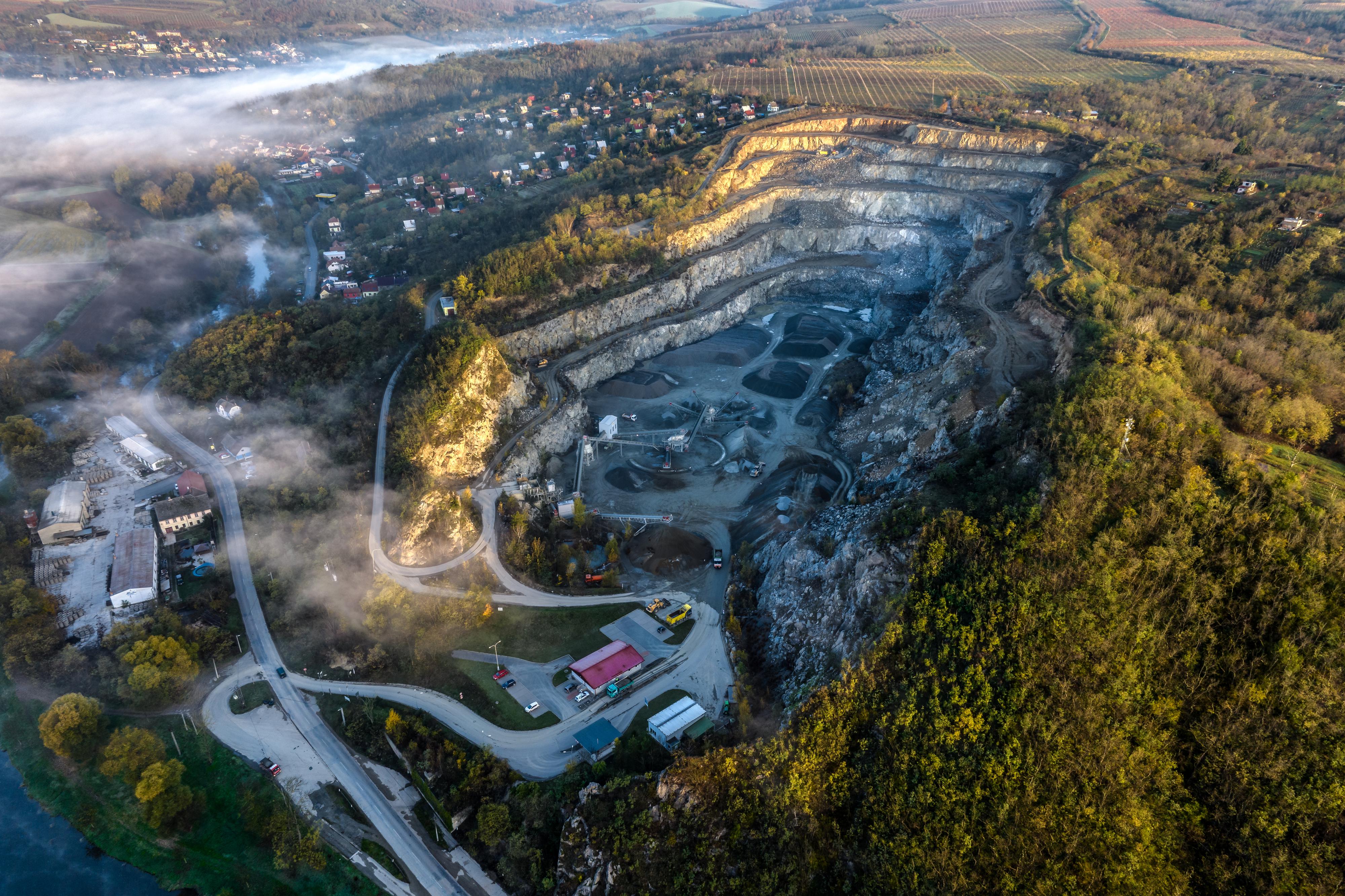 KÁMEN Zbraslav, a.s. - Kamenolom Dolní Kounice foto 3