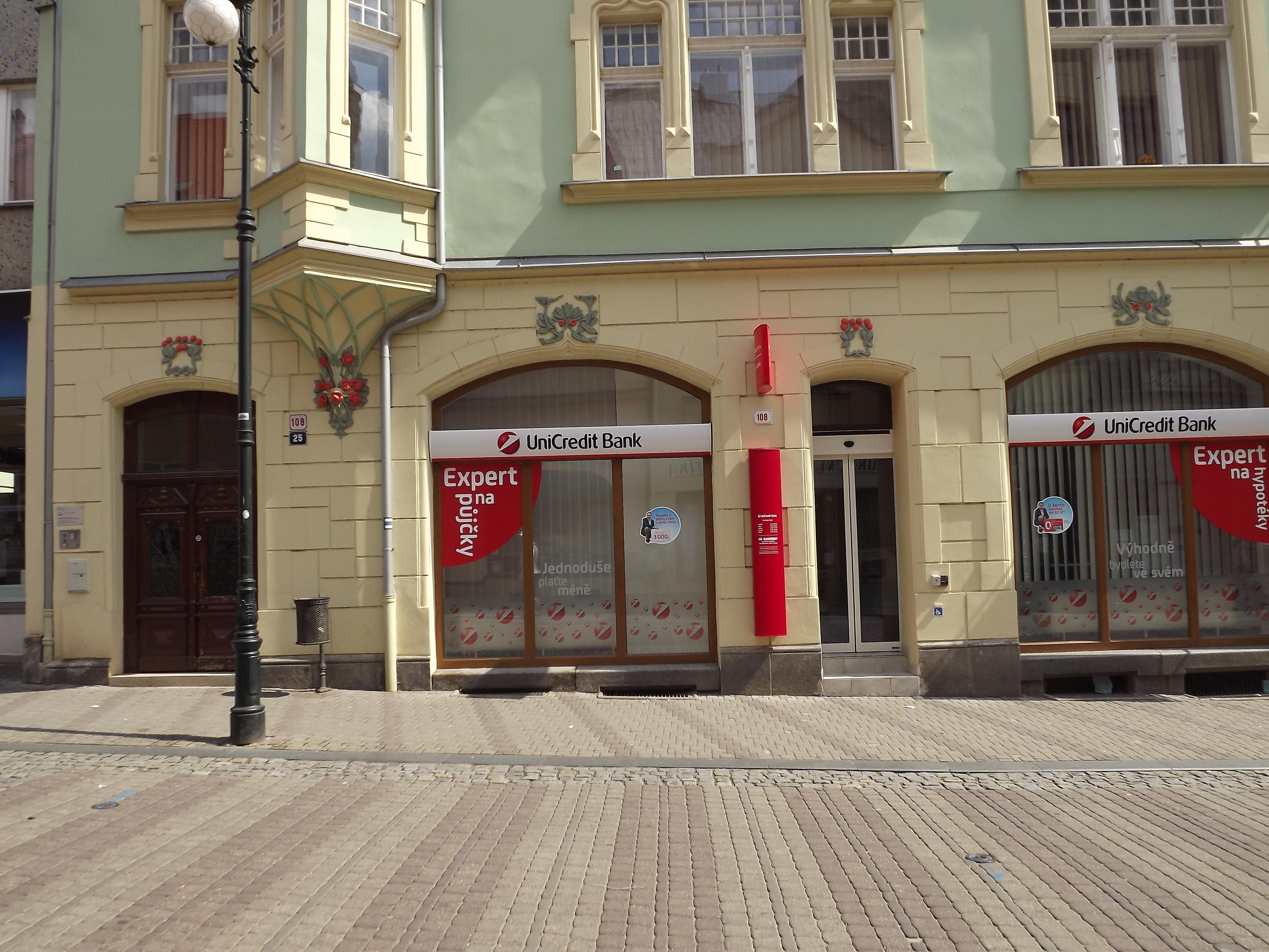 Bankomat UniCredit Bank Czech Republic foto 3