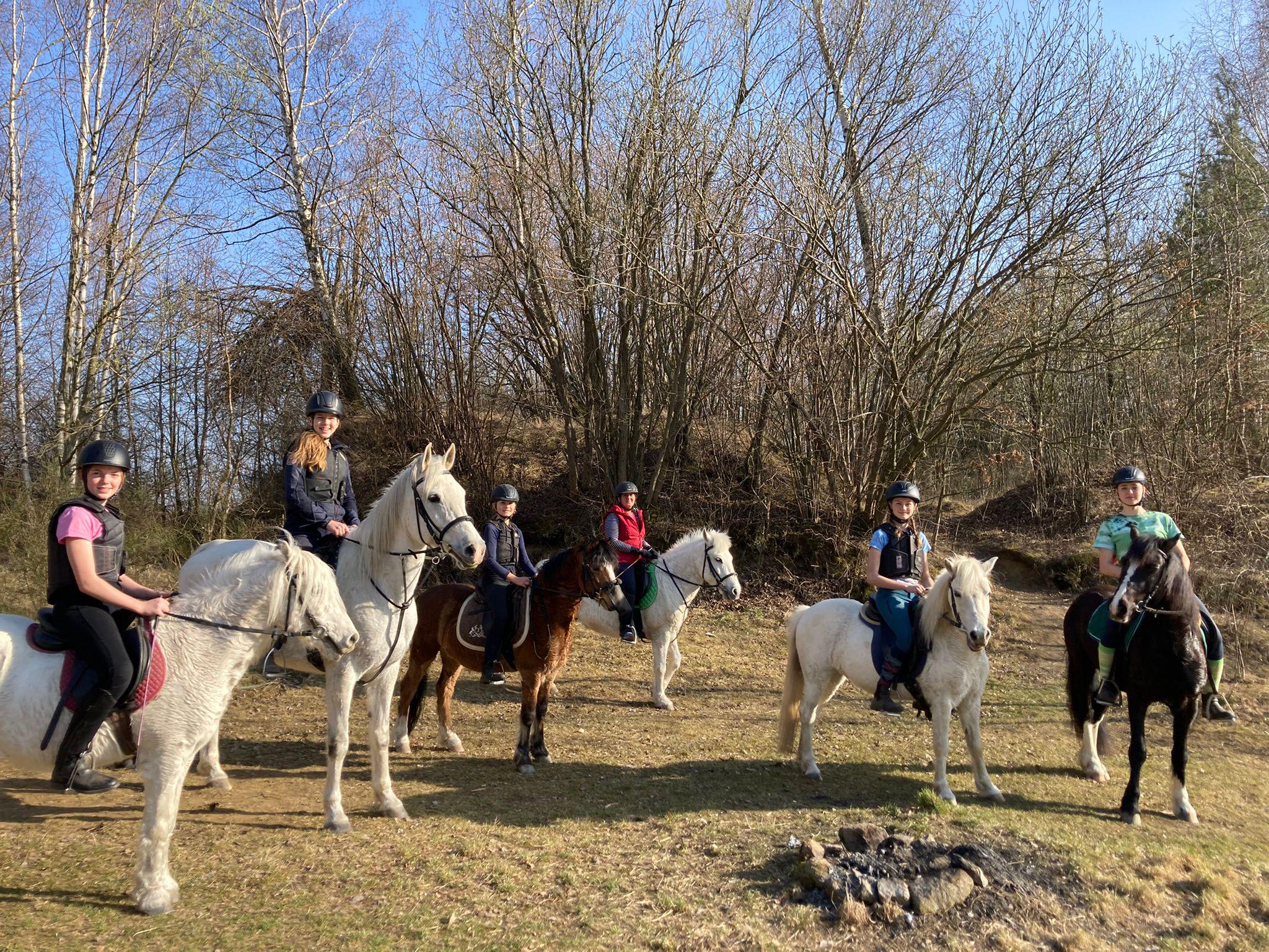 Jezdecký spolek Denisa foto 2