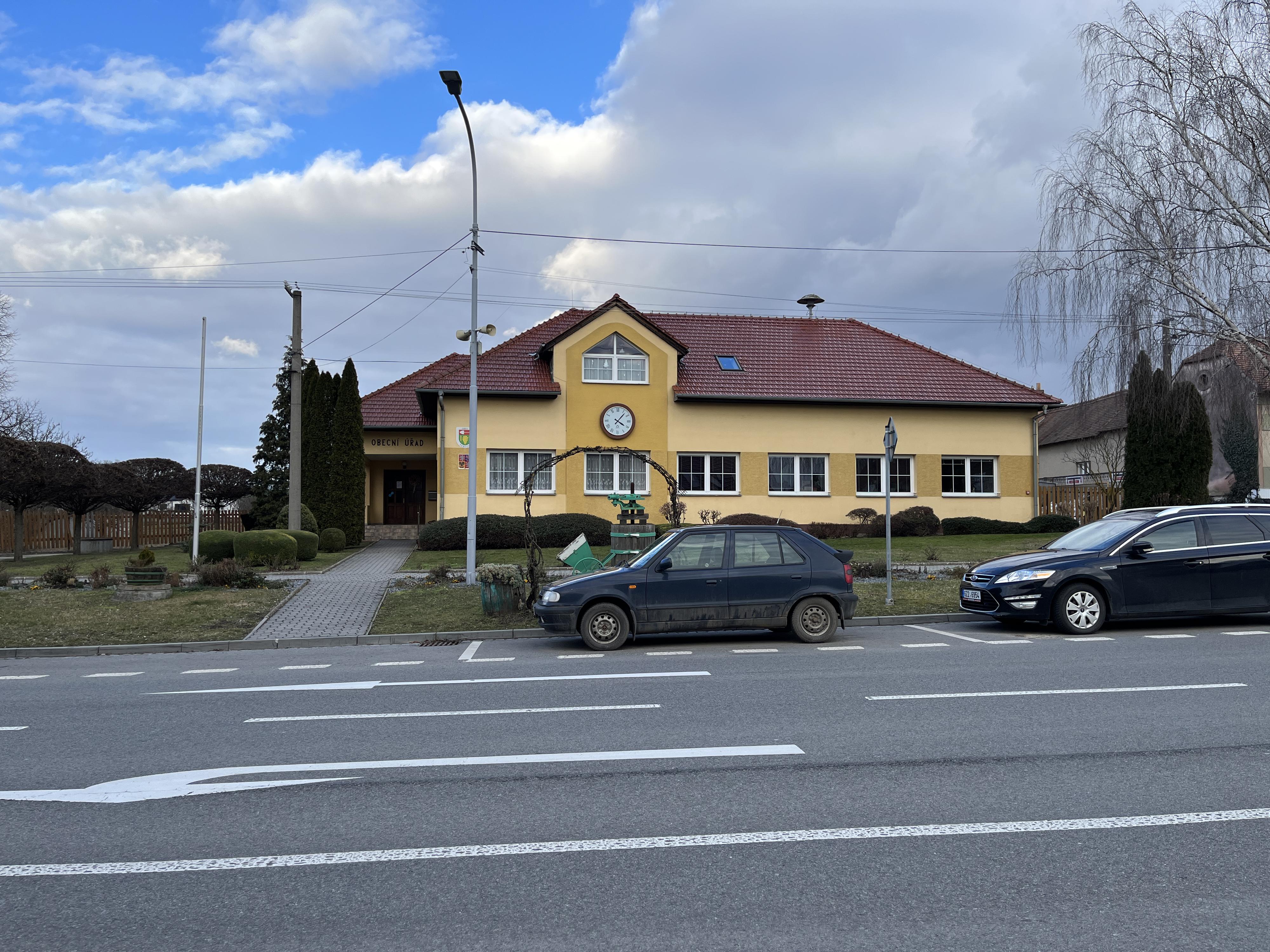 Terezín - obecní úřad foto 2