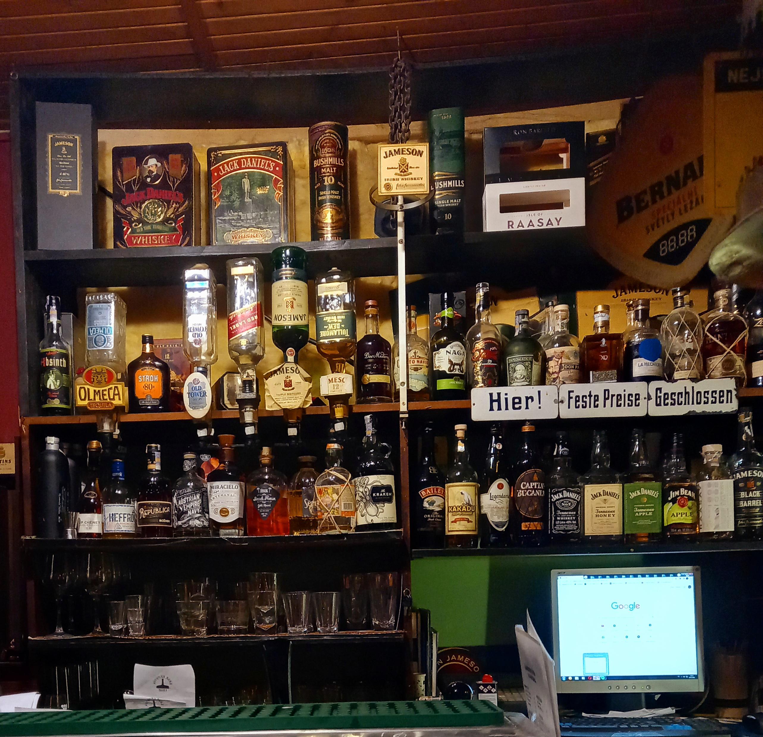 Pavouk bar Jameson foto 2