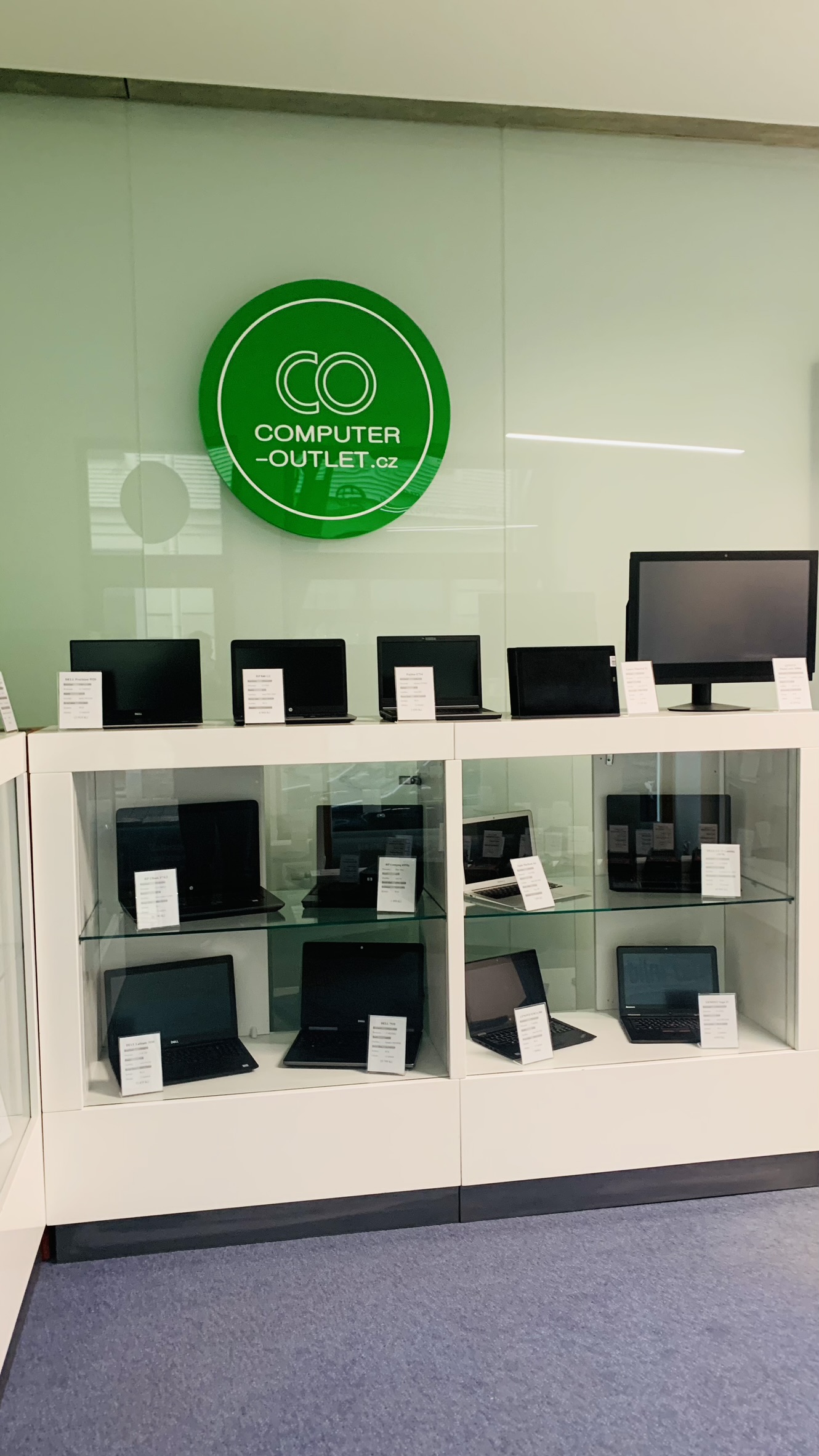Computer Outlet foto 4