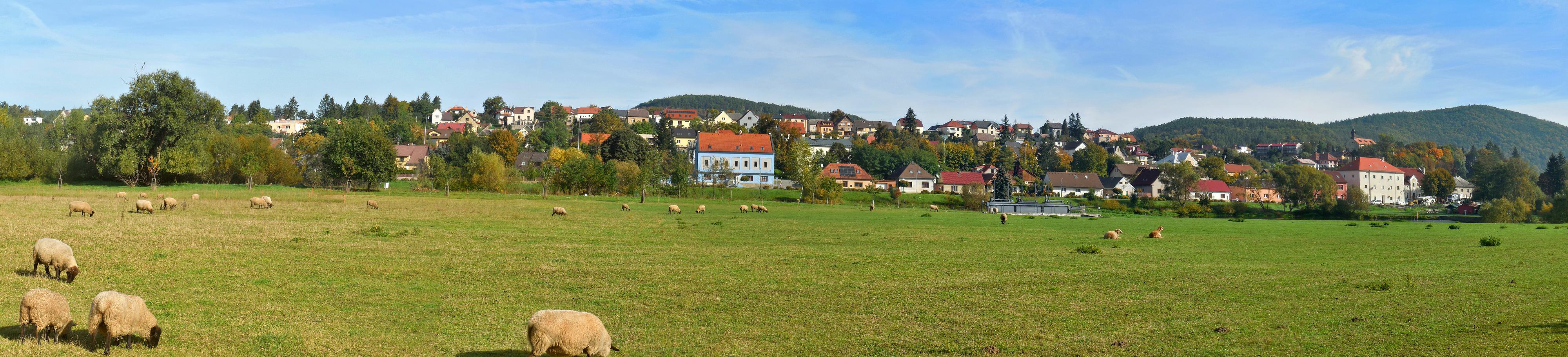 Hýskov - obecní úřad foto 4